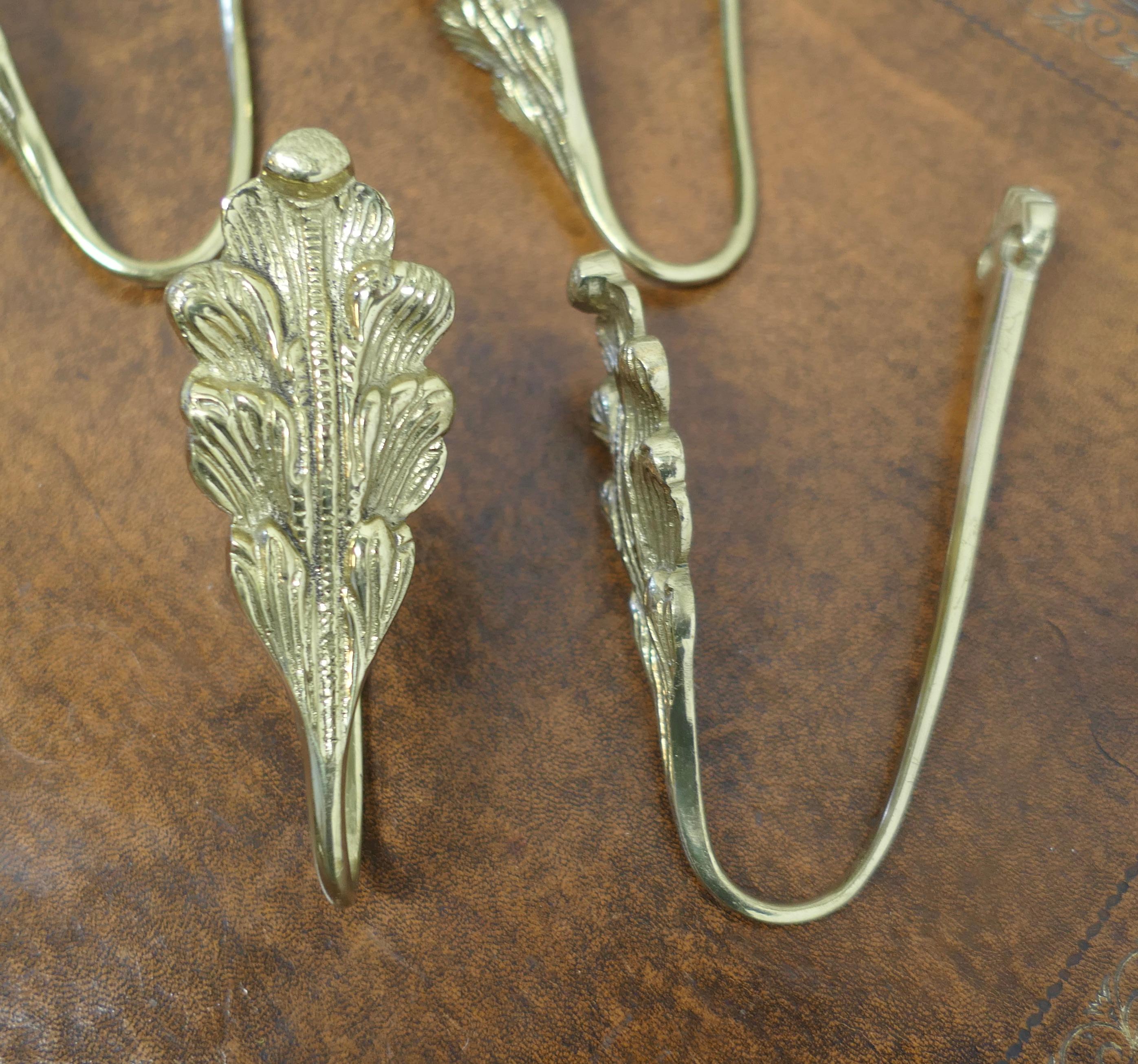 2 Matching Pairs of French Brass Curtain Tie Backs      In Good Condition For Sale In Chillerton, Isle of Wight