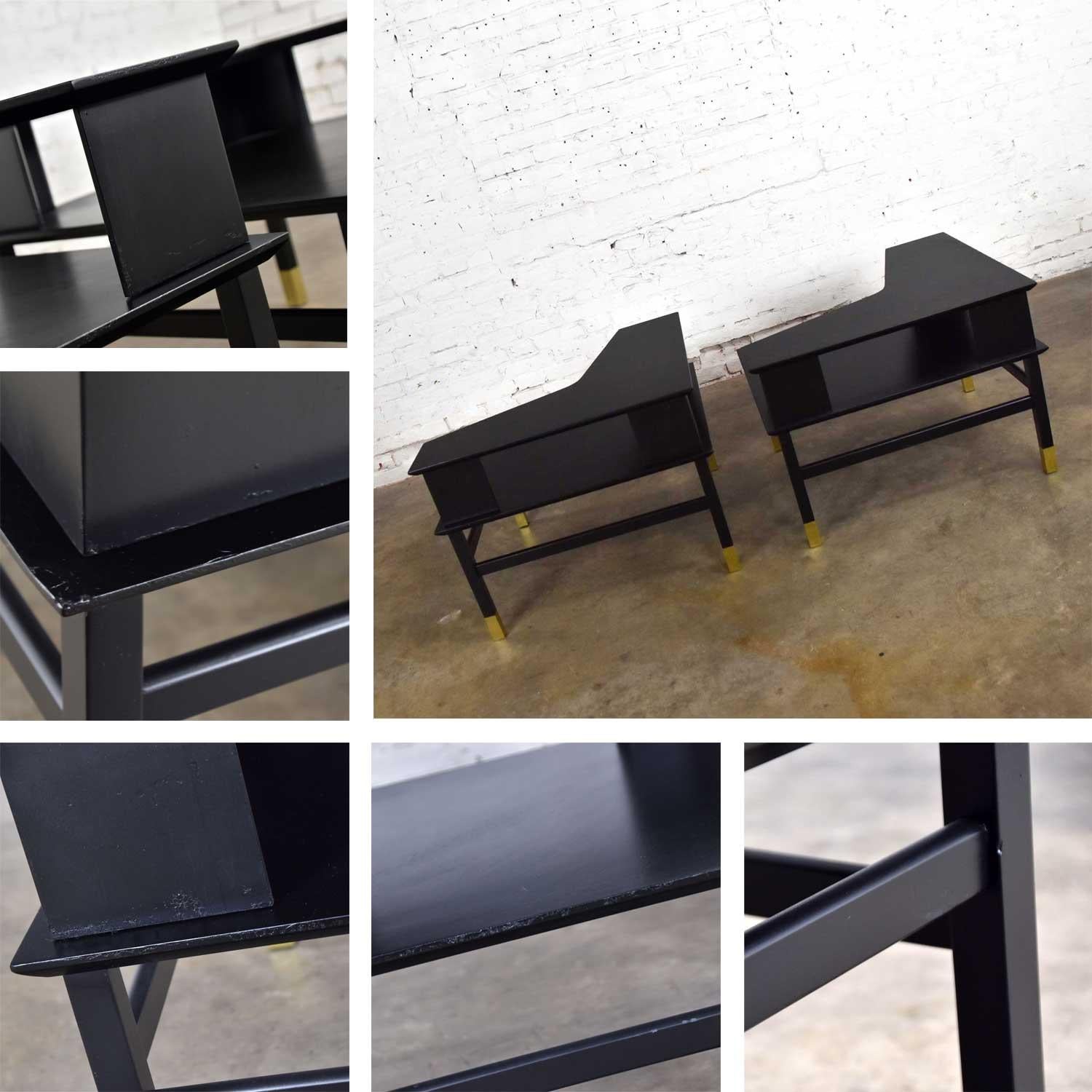 2 tables d'appoint d'angle Founders de MCM Sabots en laiton noir Coronado Grp Luther Draper  en vente 7