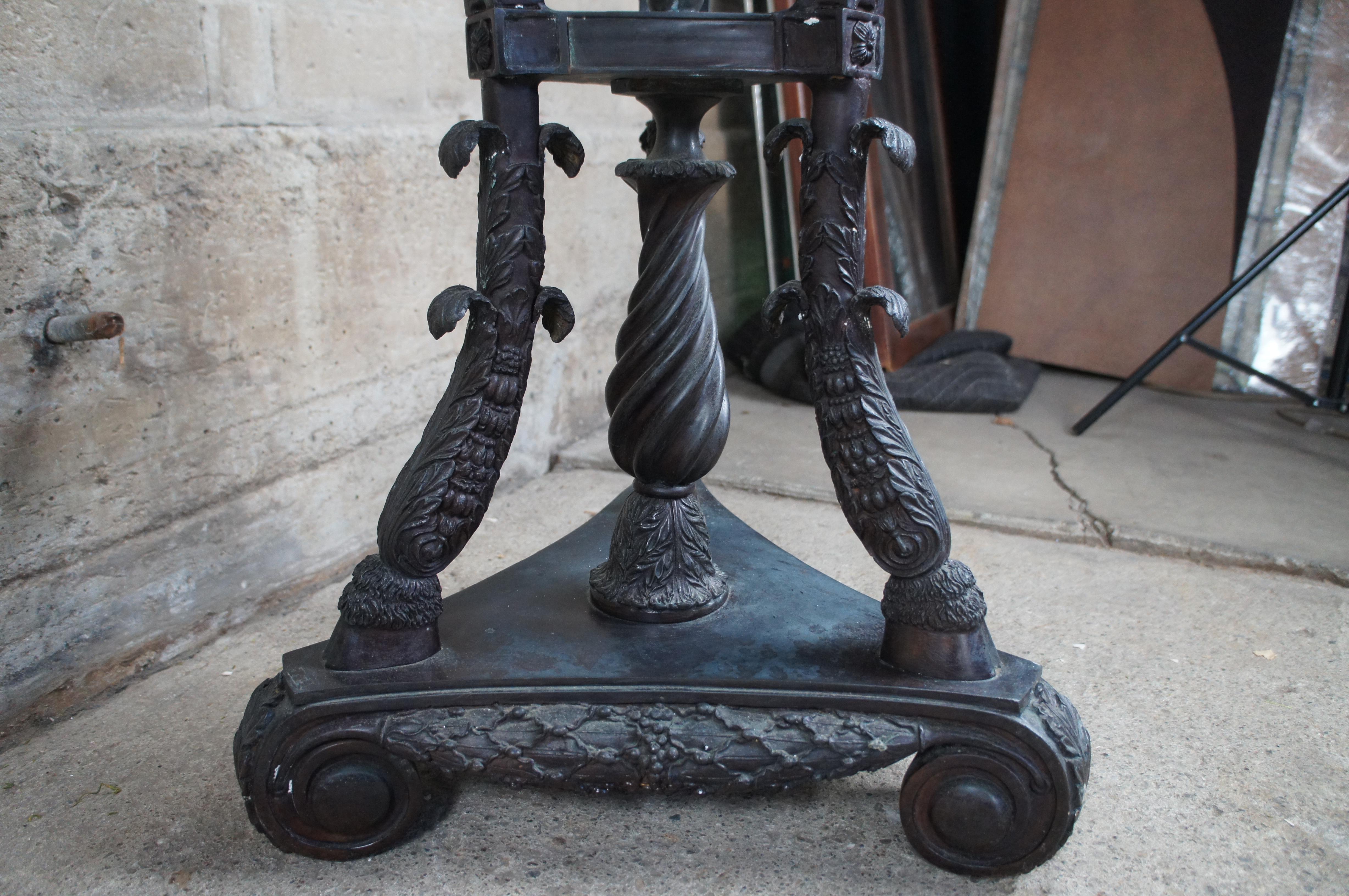 2 Metropolitan Galleries Neoclassical Bronze Rams Head Sculpture Pedestals Stand en vente 1
