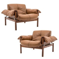 Two Midcentury Brazilian Lounge Chairs in Leather and Rosewood by Percival Lafer