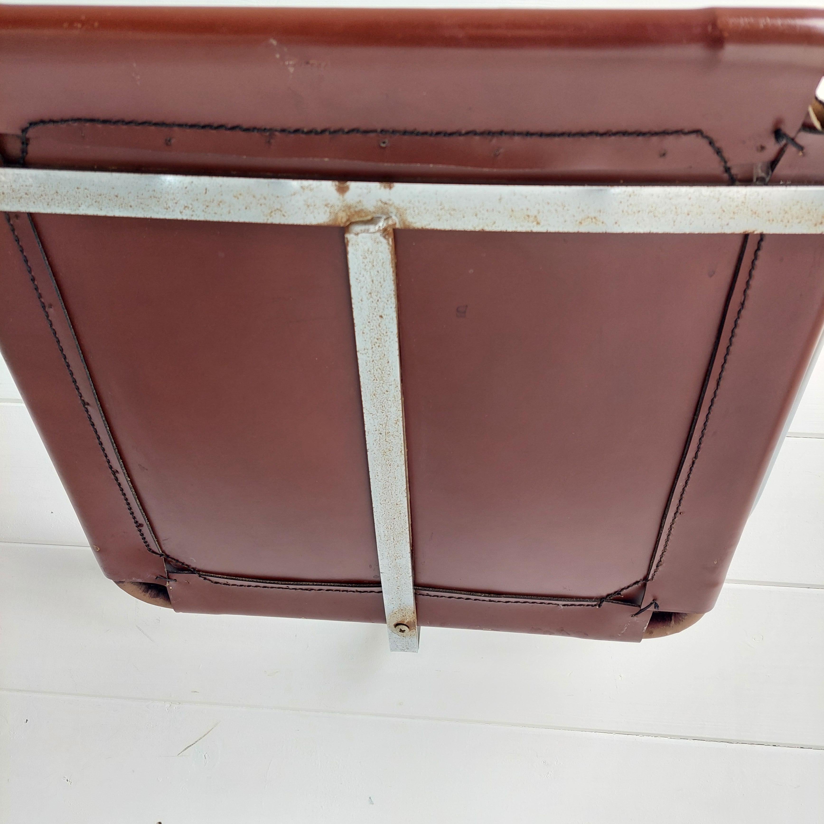 2 Mid Century Chrome & leatherette Bar Stools Borge Lindau style, Italy 1970s 13