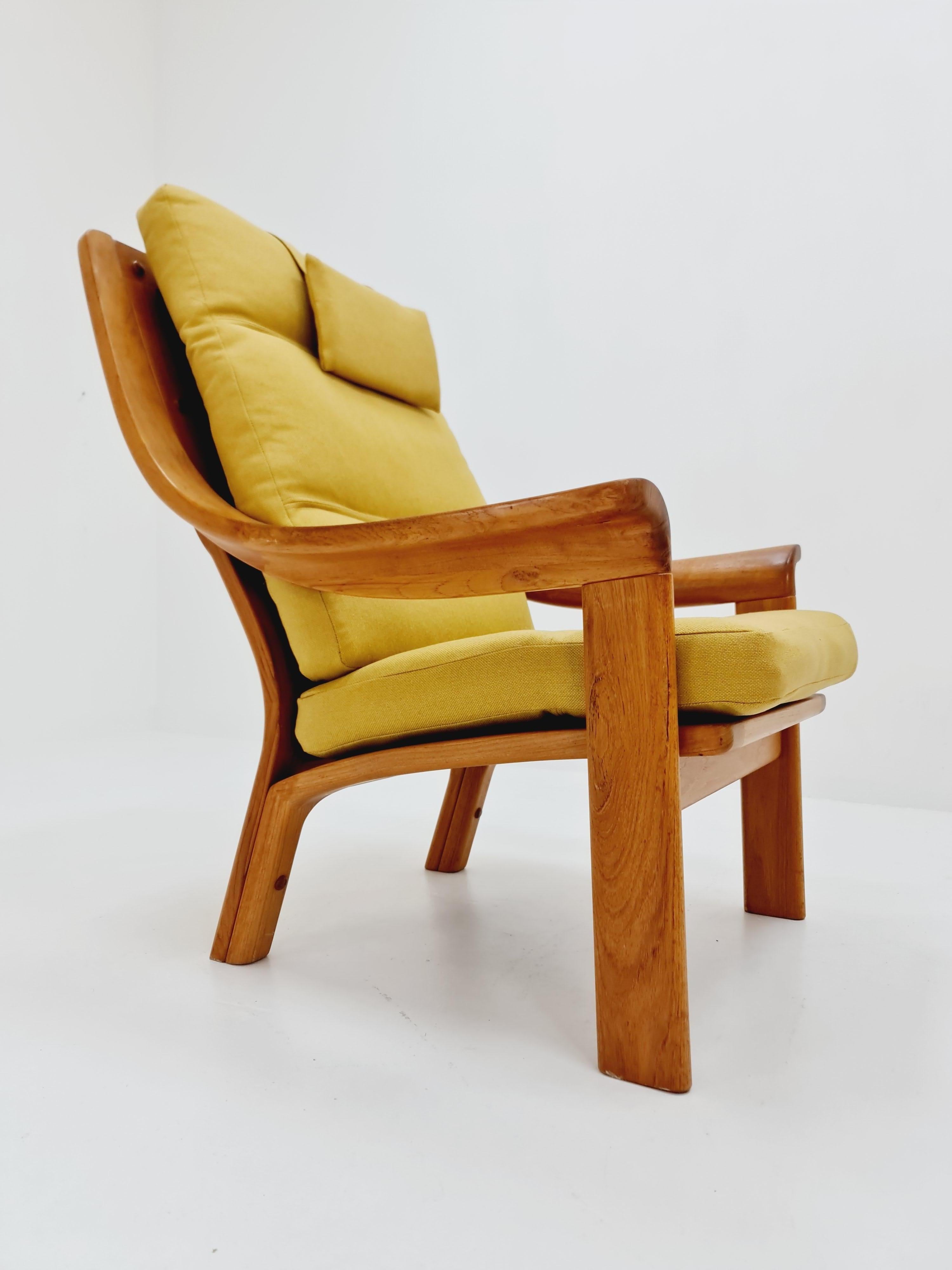 Danish 2 Mid century easy lounge chairs by P.Jeppesen in solid teak For Sale