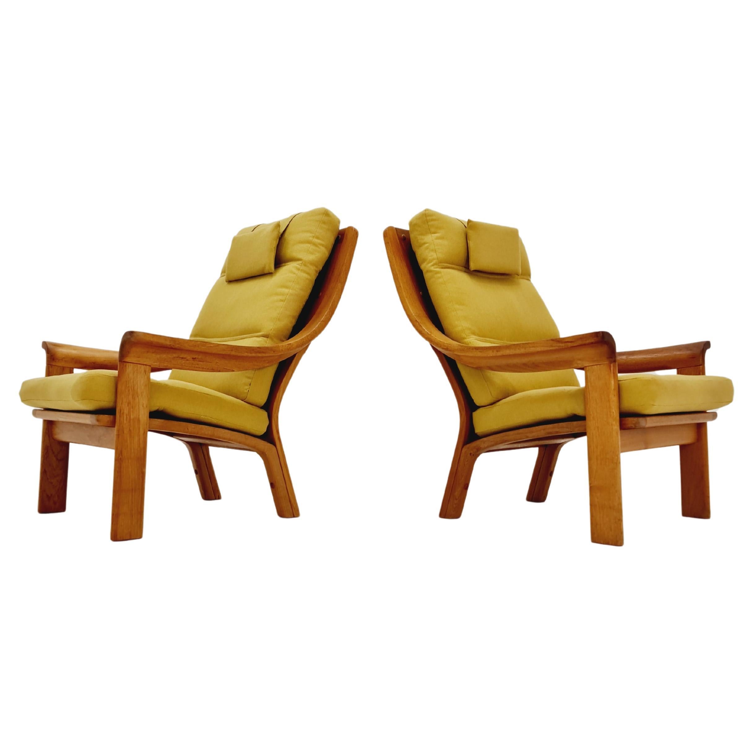 2 Mid century easy lounge chairs by P.Jeppesen in solid teak For Sale