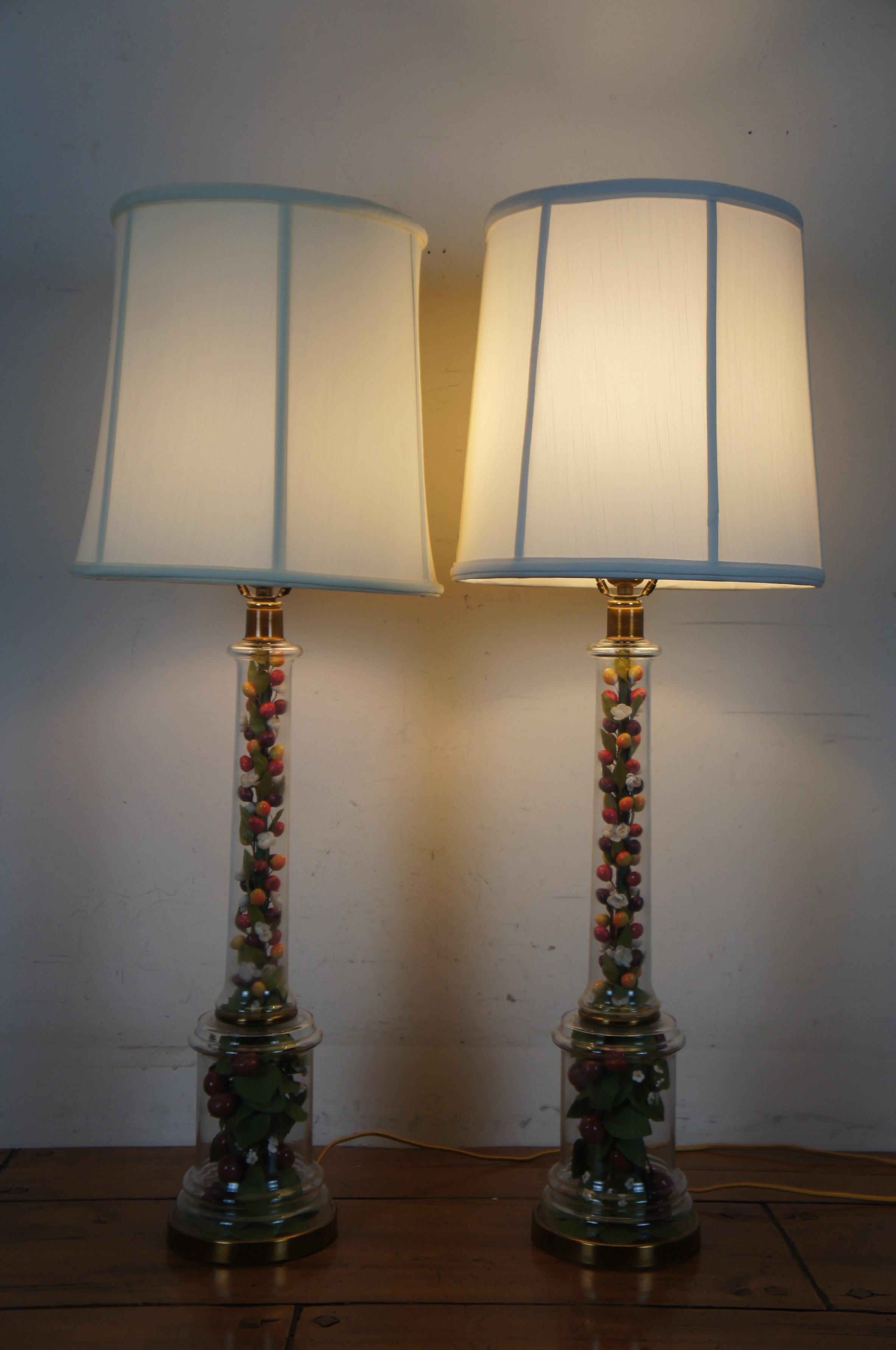 2 Mid Century Frederick Cooper Glass Brass Foliage Fruit Berries Table Lamps In Good Condition For Sale In Dayton, OH