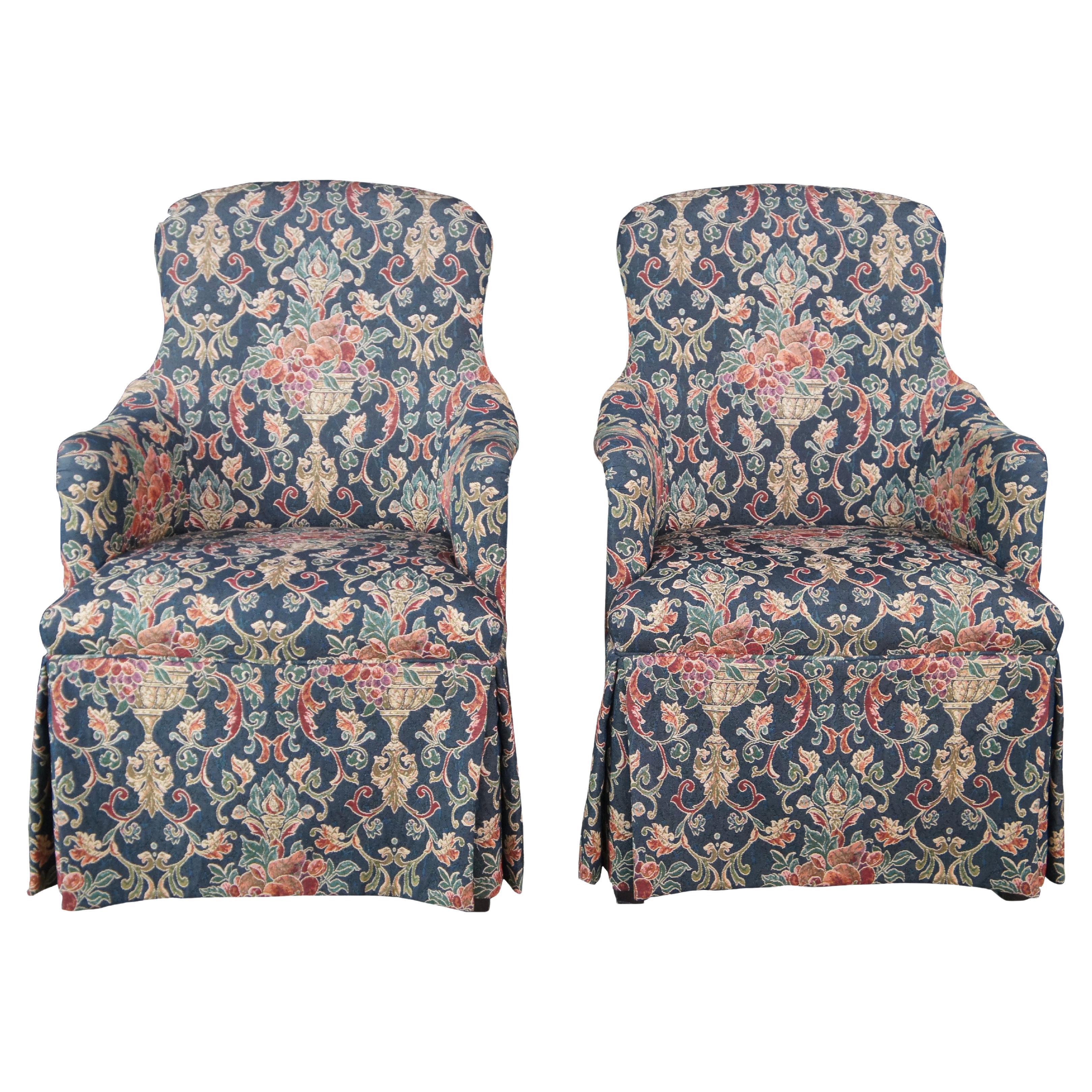2 Poltrone da pranzo Library Club con schienale alto e gonna del Mid Century in vendita