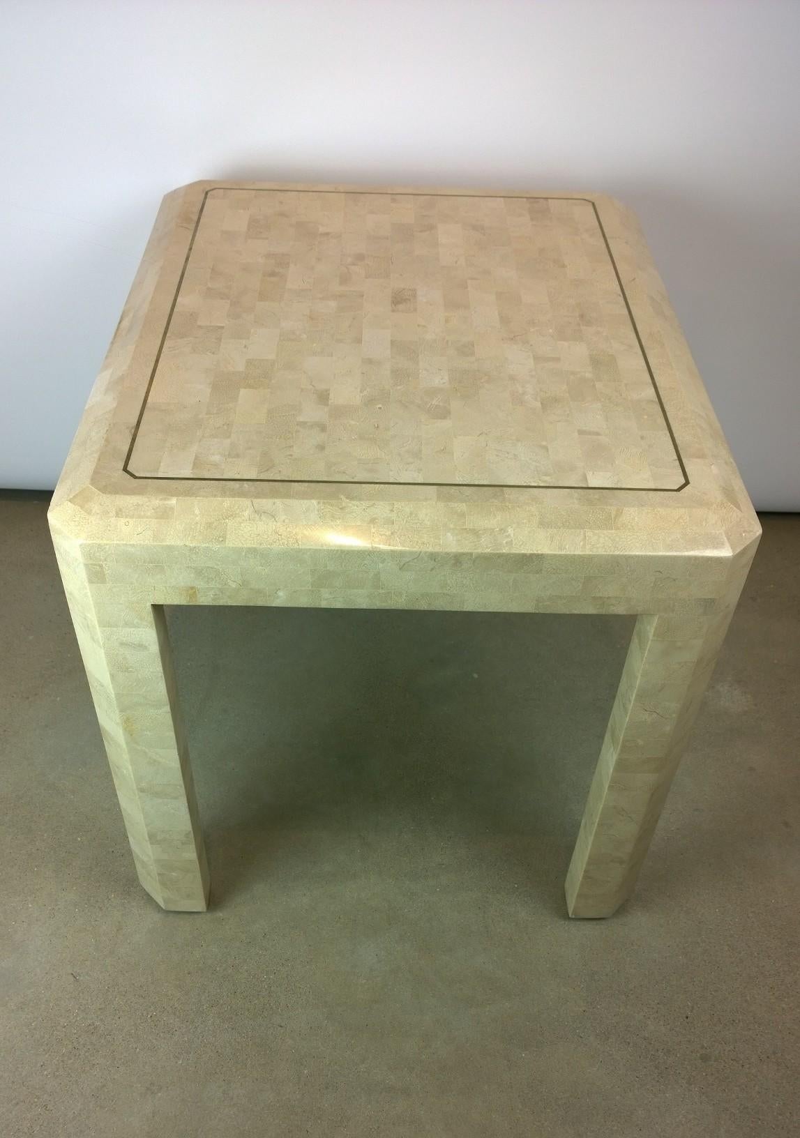 2 Maitland-Smith Ivory & Tan Tessellated Fossil w/ Inlaid Brass Band Side Tables For Sale 9
