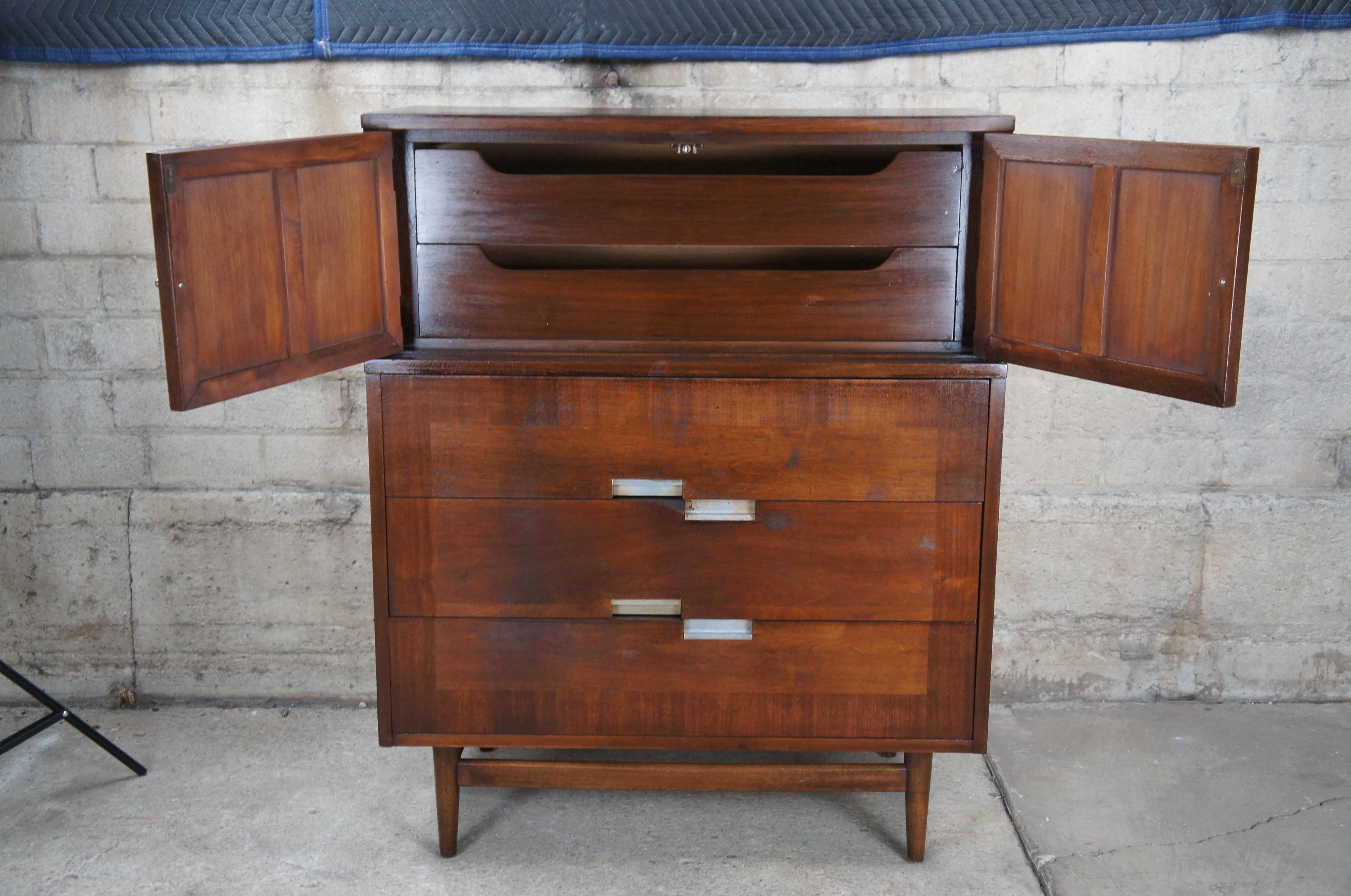 Late 20th Century 2 Mid-Century Merton Gershun American of Martinsville Accord Dressers Chests MCM