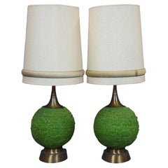 Retro 2 Mid-Century Modern Atomic Spun Lucite Green Spaghetti Table Lamps