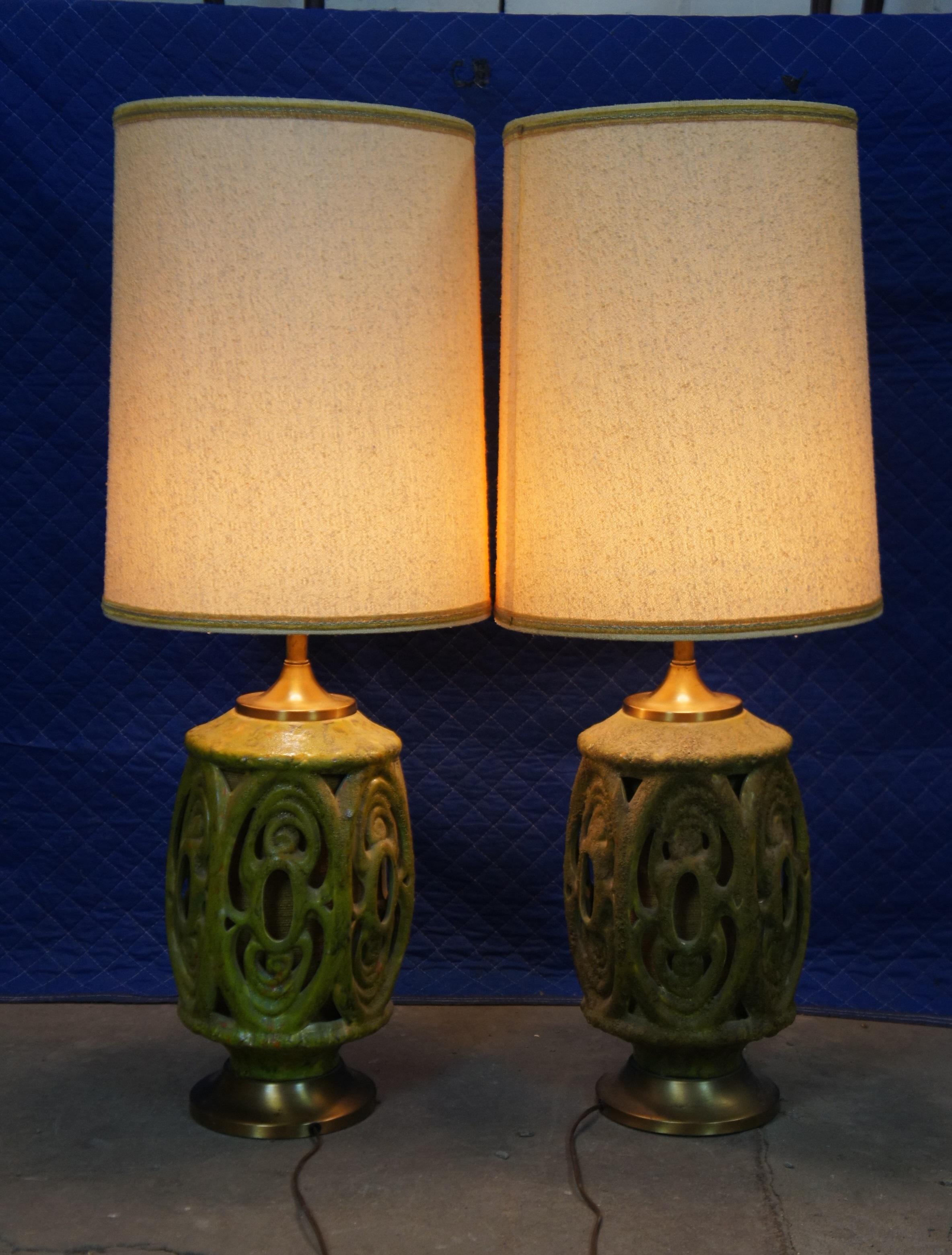 2 Mid-Century Modern Green Ceramic Table Lamps MCM Retro Tiki Wescal 5