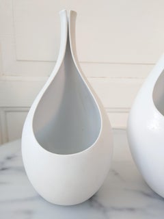 2 Mid-Century Modern White Vases "Pungo"  Stig Lindberg, Gustavsberg