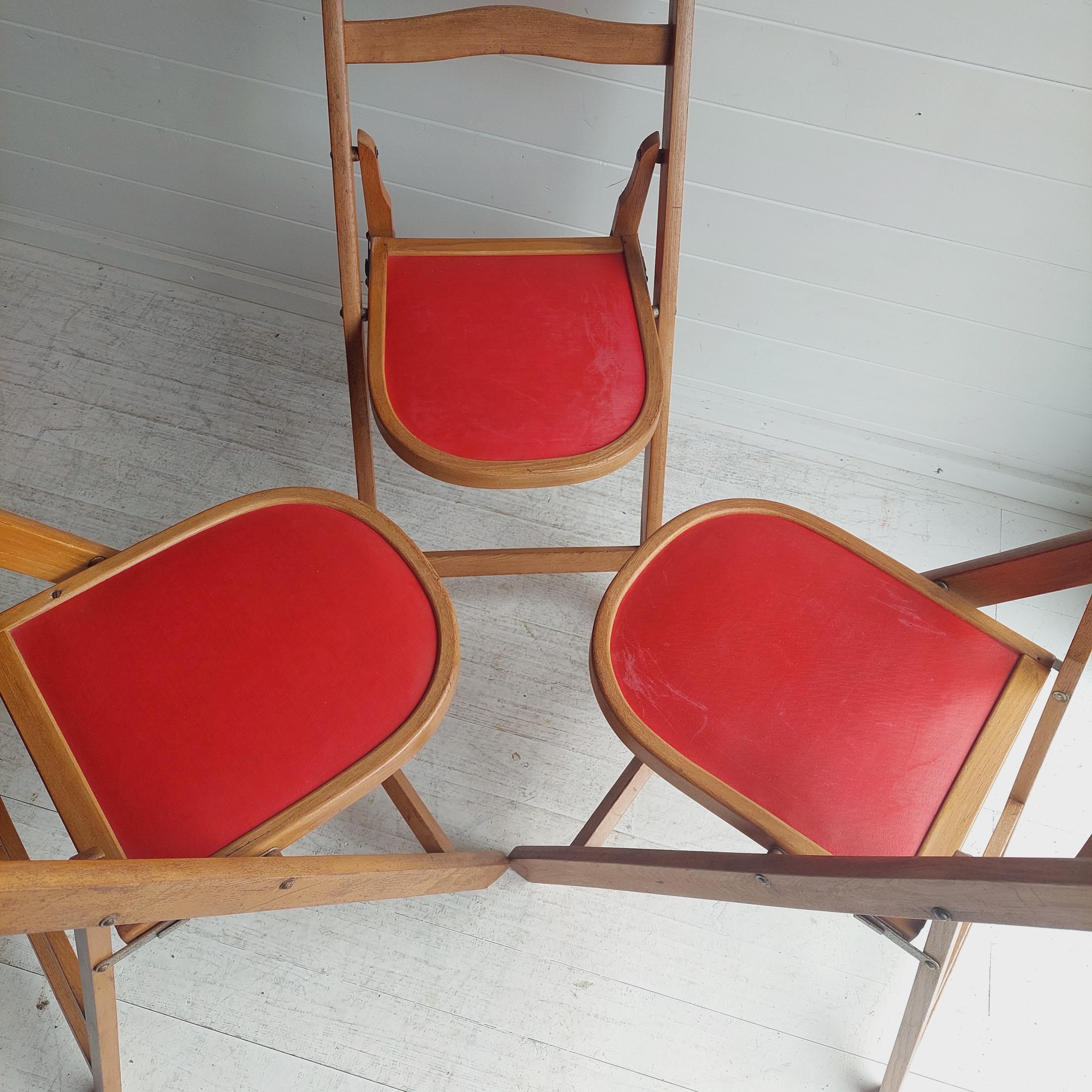2 Mid Century Vintage Wooden padded Folding Chairs, 1950s  3
