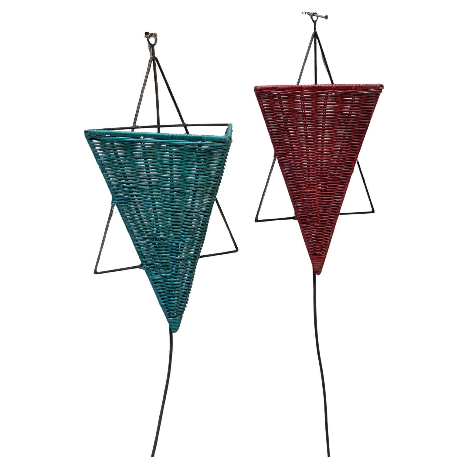 2 Mid Century Wall Sconces in Iron and Rattan (1960) en vente