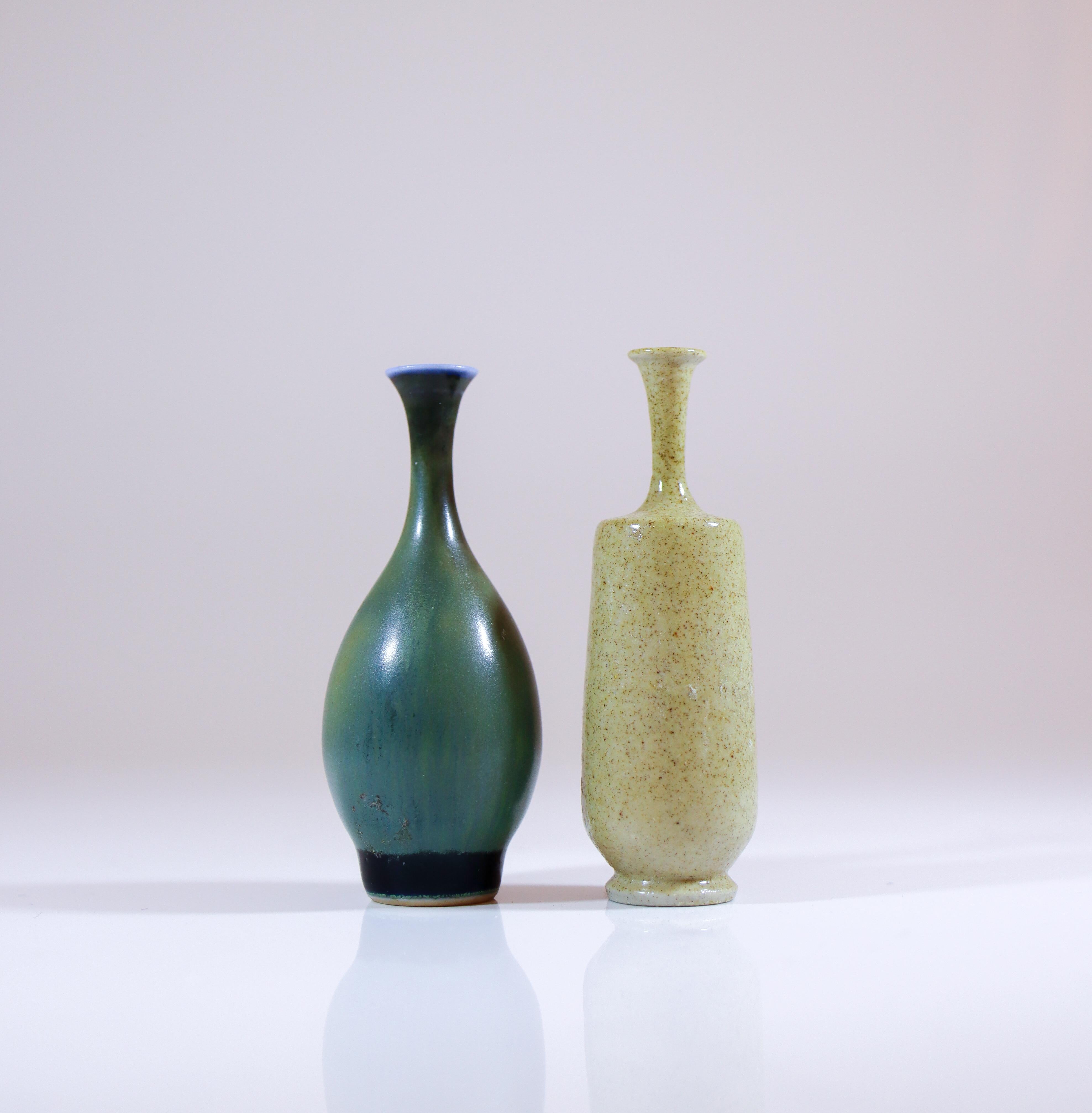 Suédois 2 Vessles / Vases miniatures en céramique - Höganäs Suède en vente
