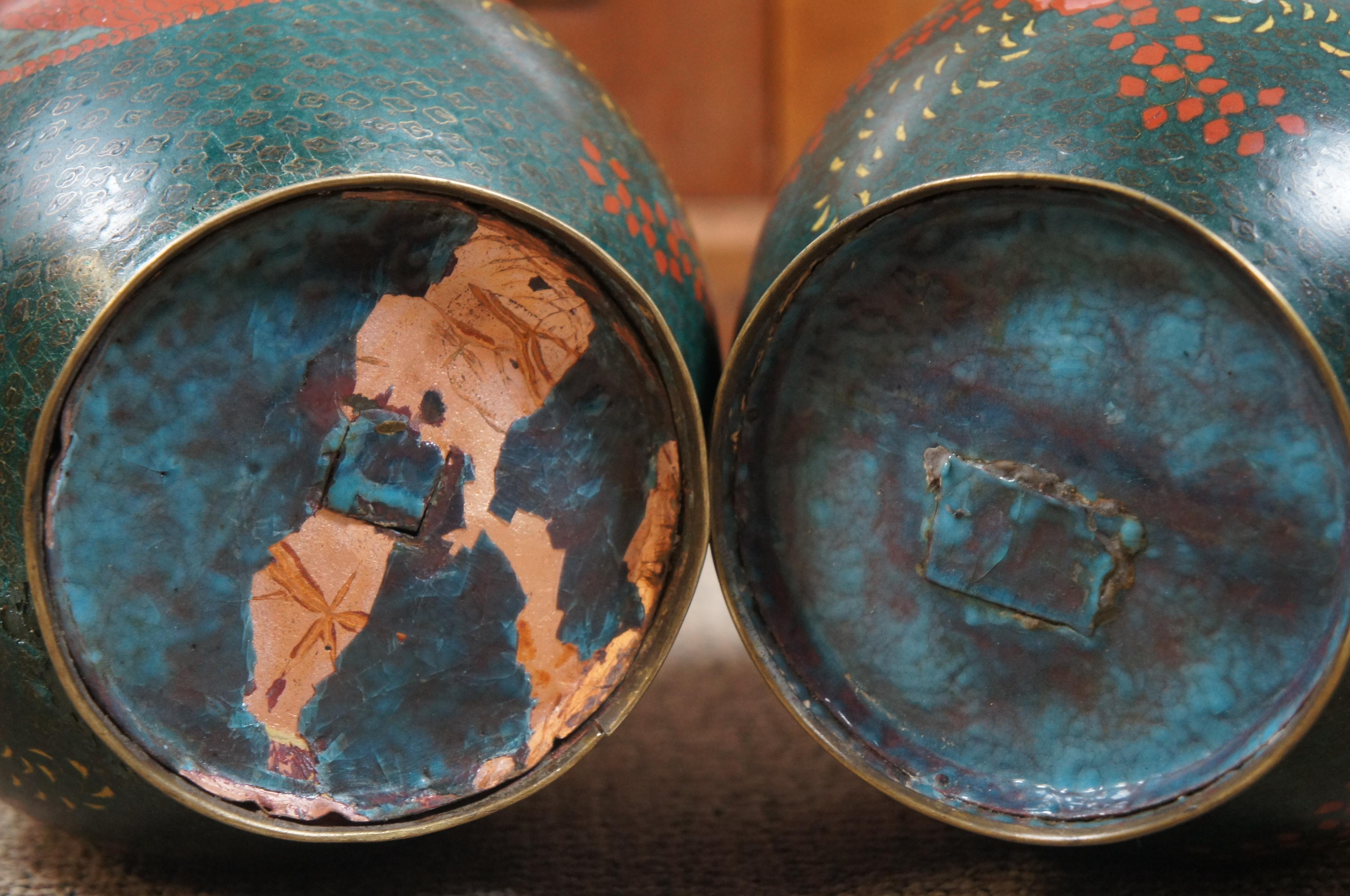 Paire d'urnes de cheminée en cloisonné japonais d'antiquités Kaji Tsunekichi Monumenal en vente 3