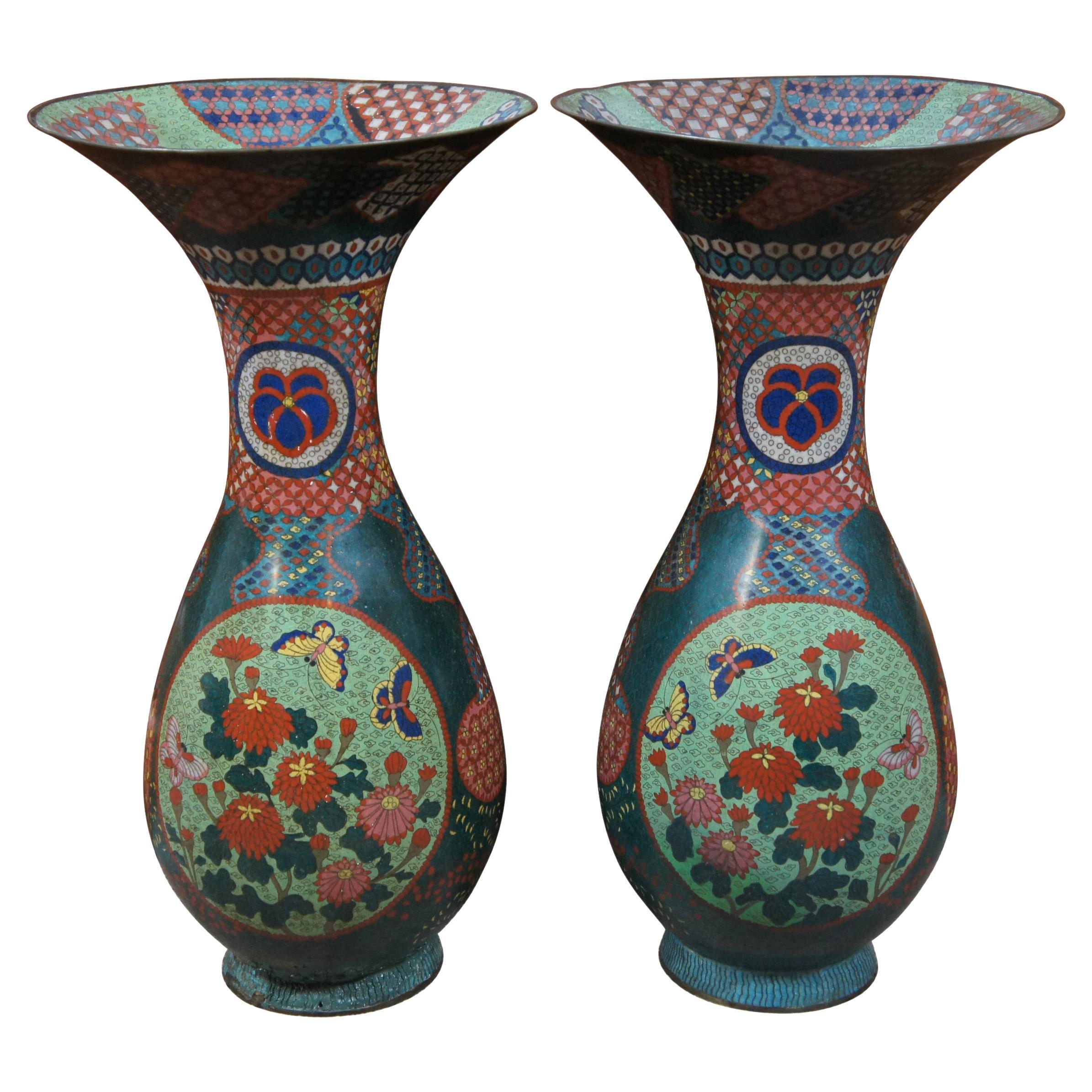 2 Monumenal Kaji Tsunekichi Antique Japanese Cloisonne Vases Mantel Urn Pair For Sale