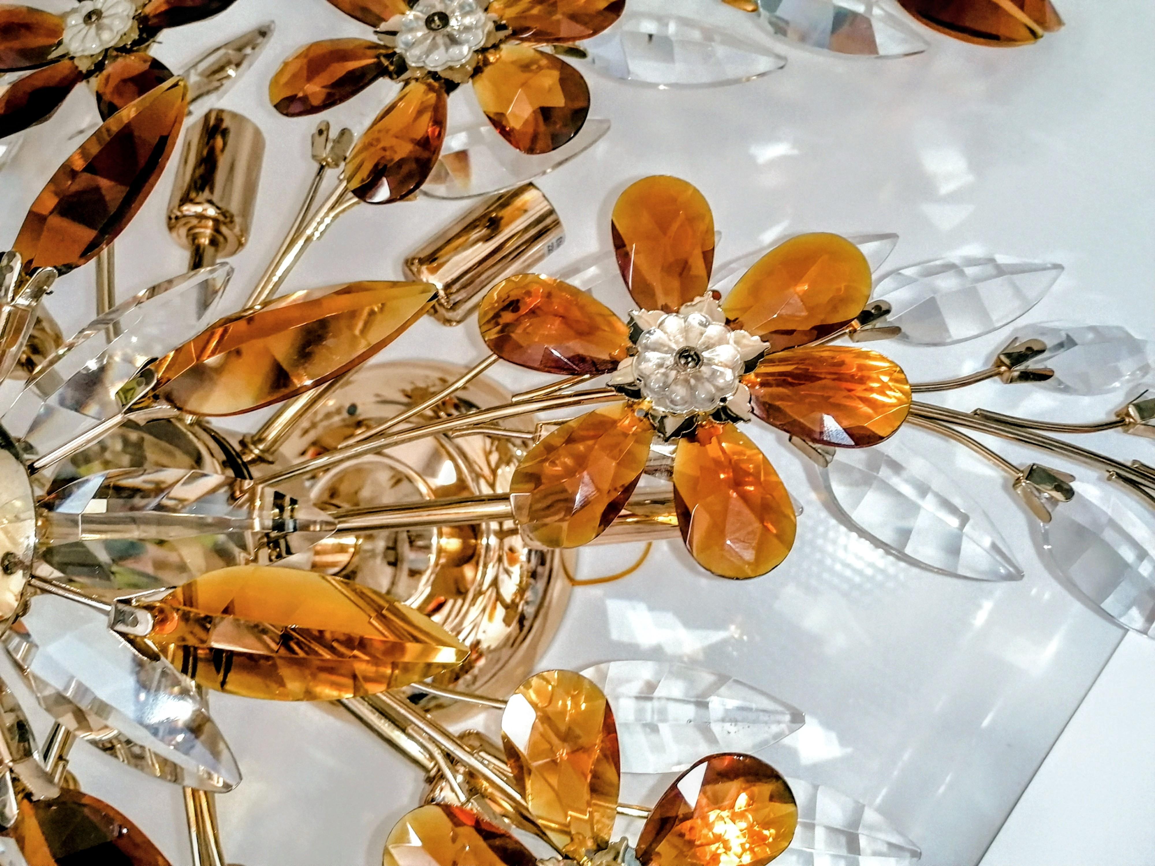 Français 2 Monumental Maison Baguès avec fleurs en cristal clair ambré en vente