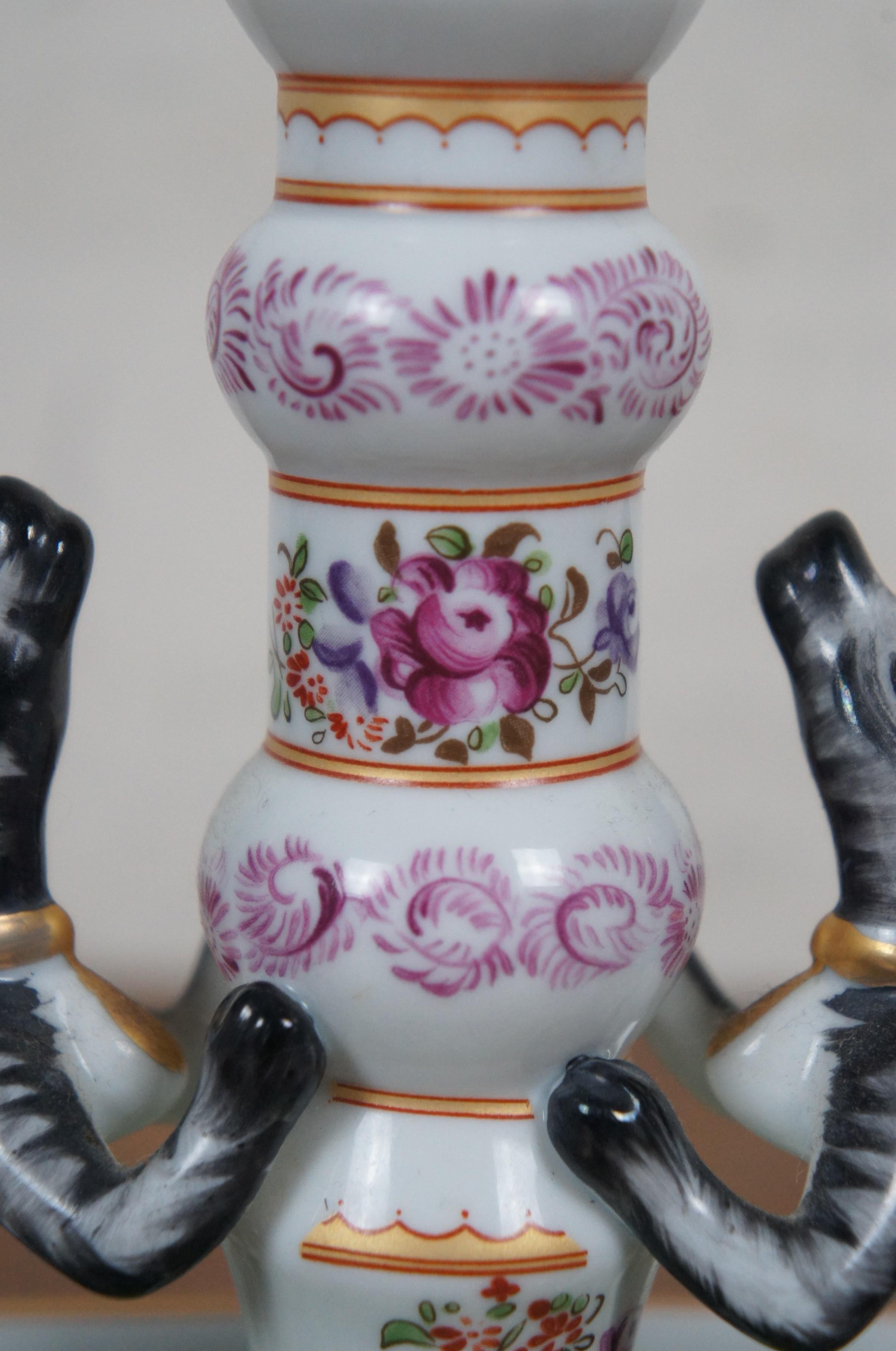 2 Mottahedeh Stately Homes Sir Humphrey Wakefield Famille Rose Candlesticks 7