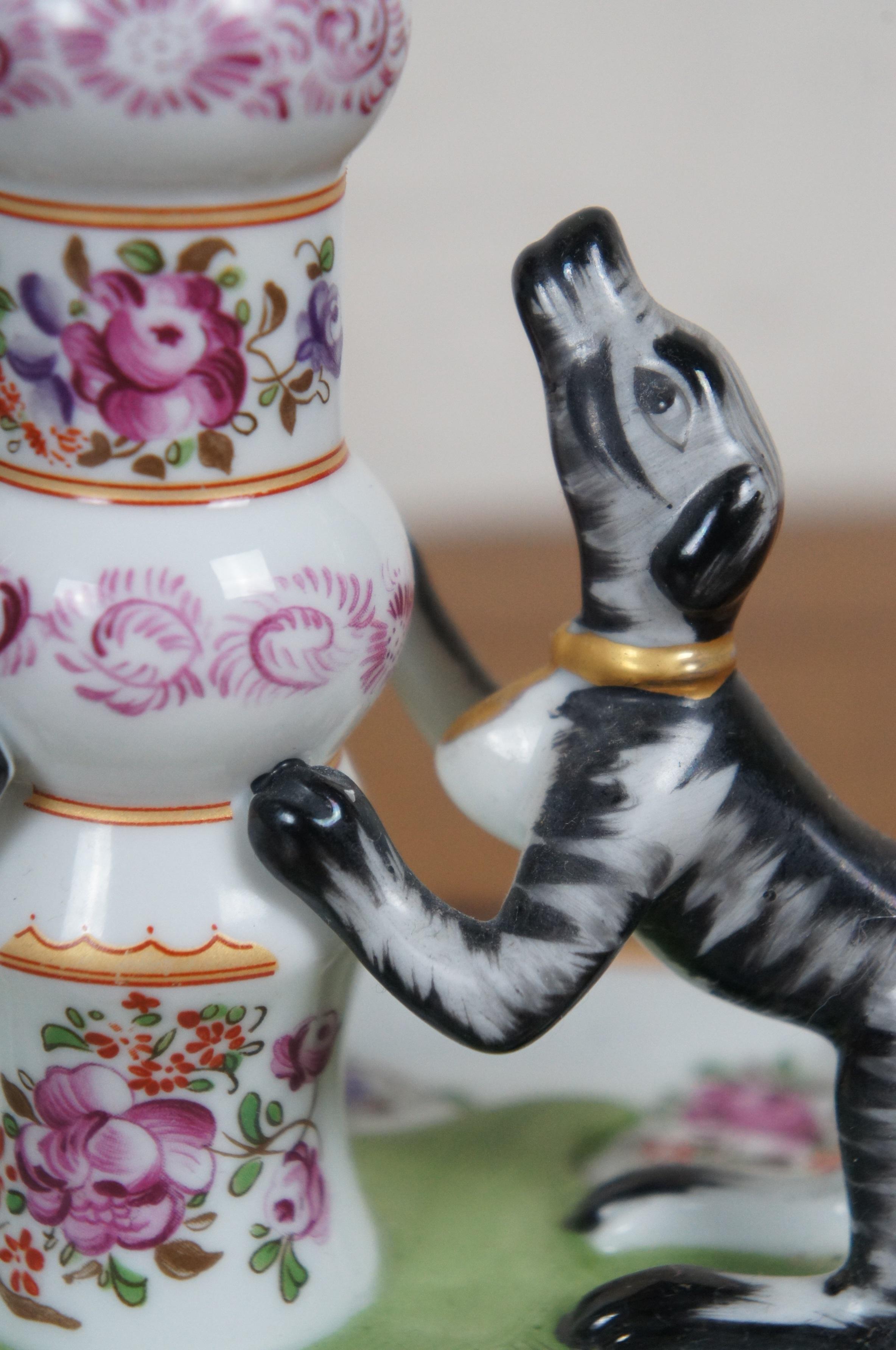 2 Mottahedeh Stately Homes Sir Humphrey Wakefield Famille Rose Candlesticks 7