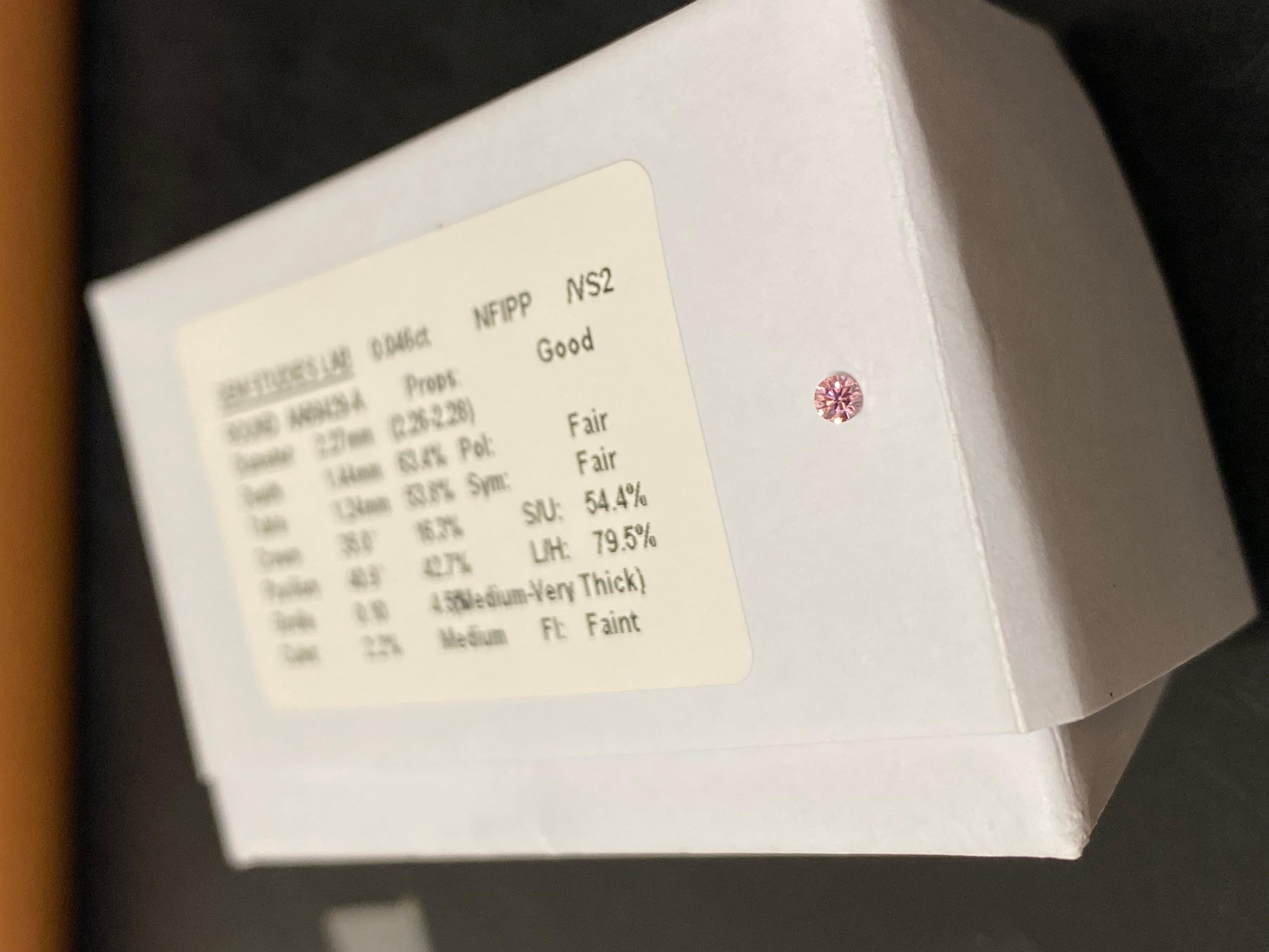 Taglio brillante 2 diamanti sfusi naturali Argyle Fancy Purplish Pink: 0,046ct x 2. Certificato GSL in vendita