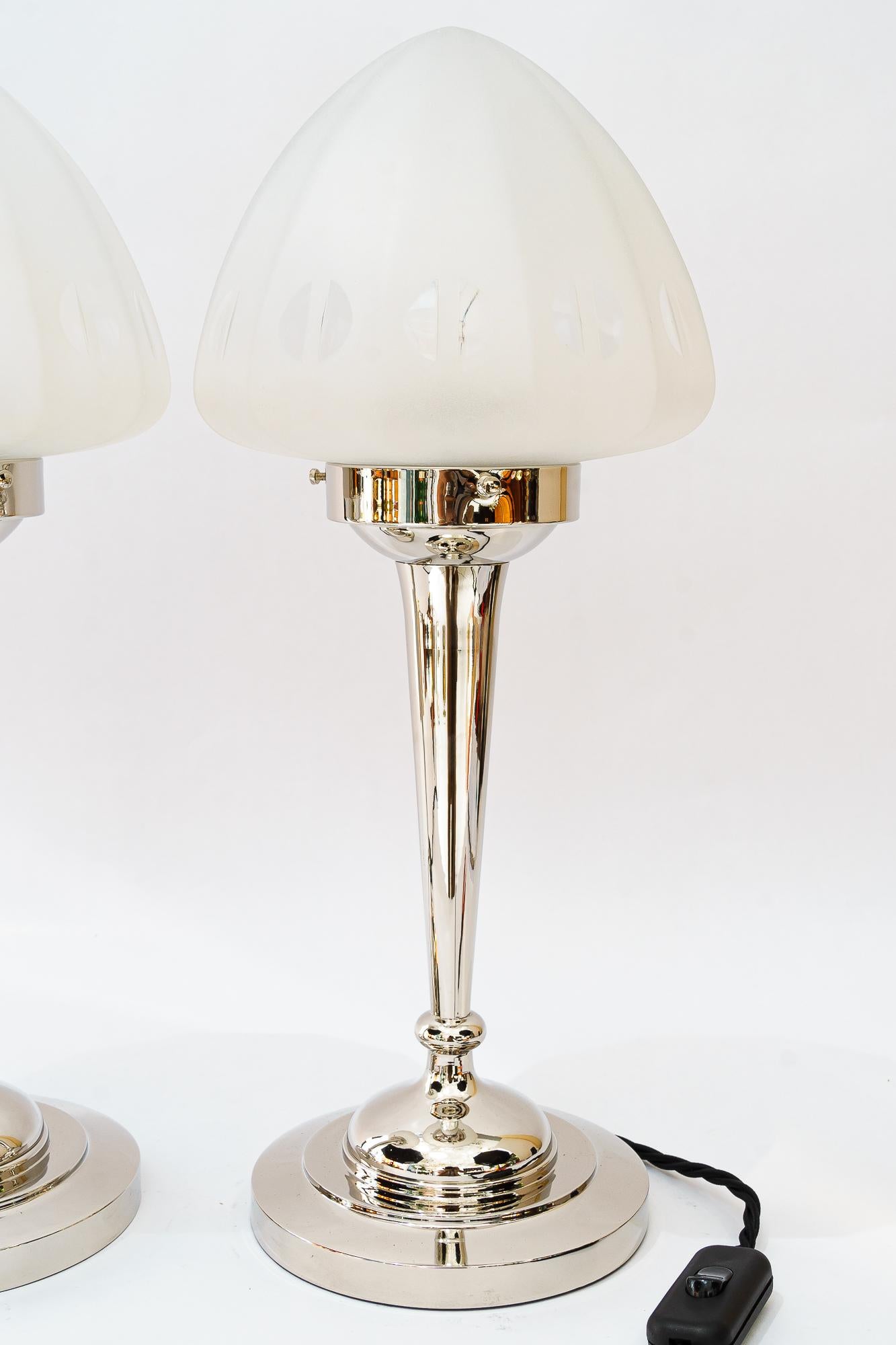 Plaqué 2 lampes de table Art déco nickelé viennoise vers les années 1920 en vente