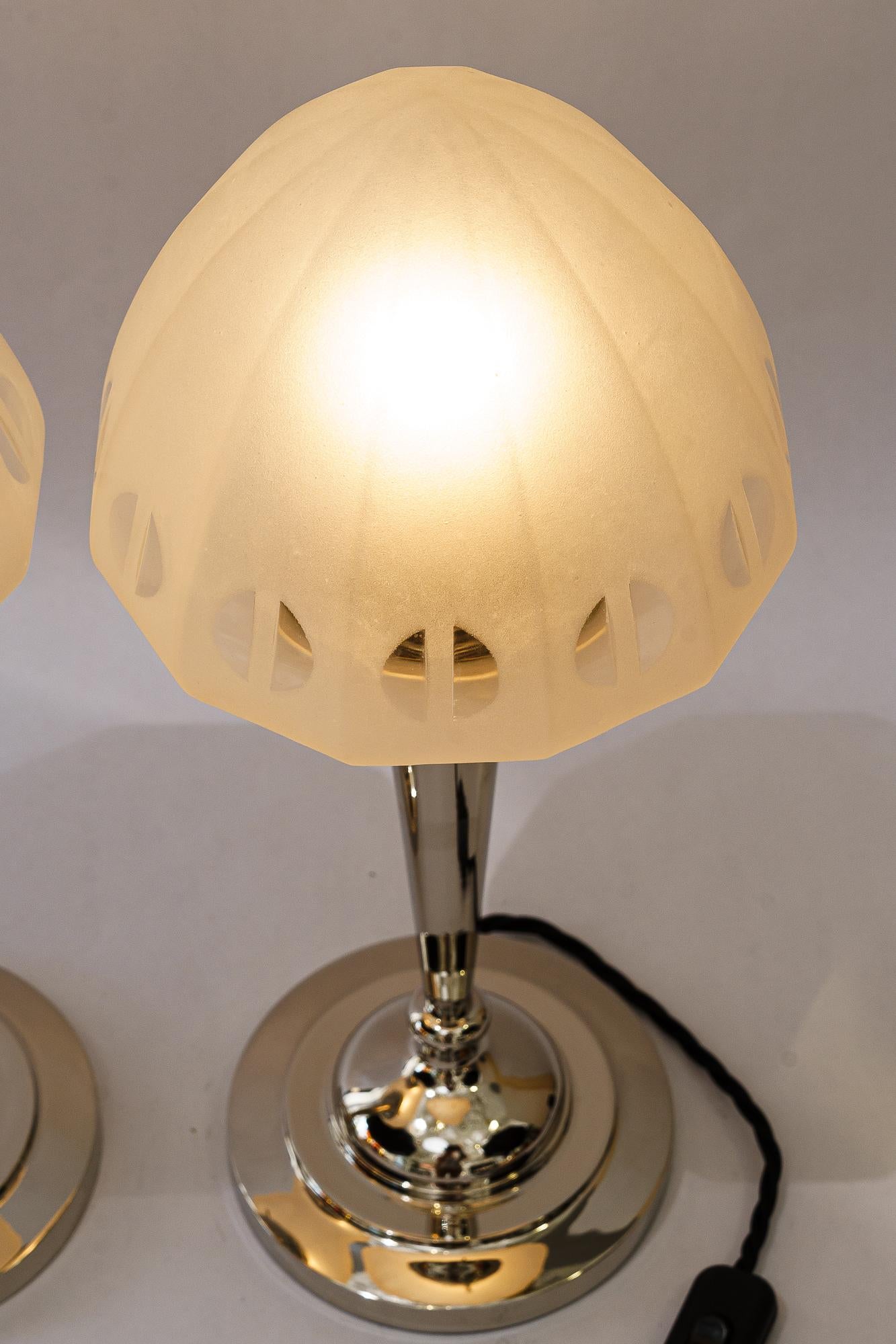 2 lampes de table Art déco nickelé viennoise vers les années 1920 en vente 2