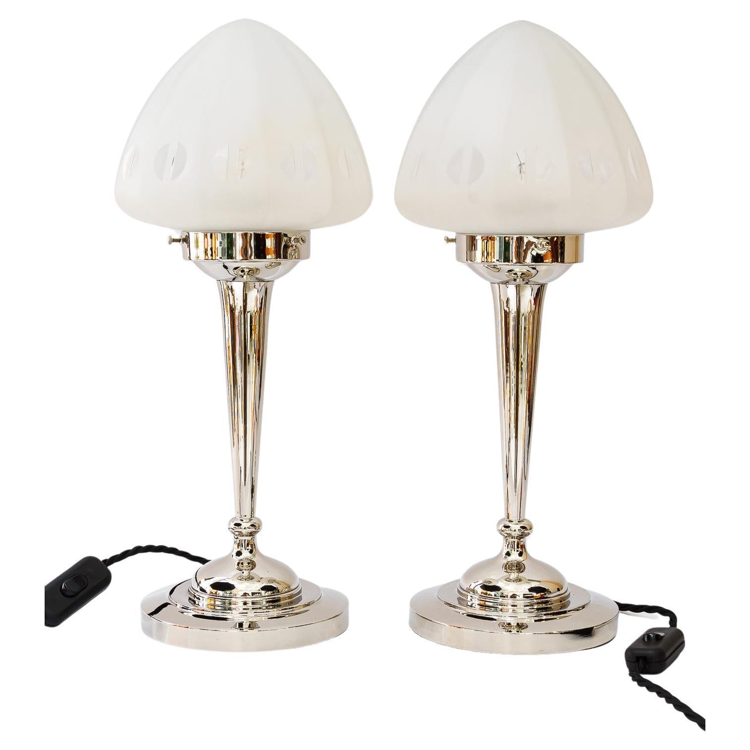 2 lampade da tavolo Art Deco nichelate di Vienna degli anni '20 circa