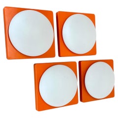 2 des 4 appliques murales « Cubic » ORANGE, Rolf Krüger pour Heinz Neuhaus Leuchten, 1971