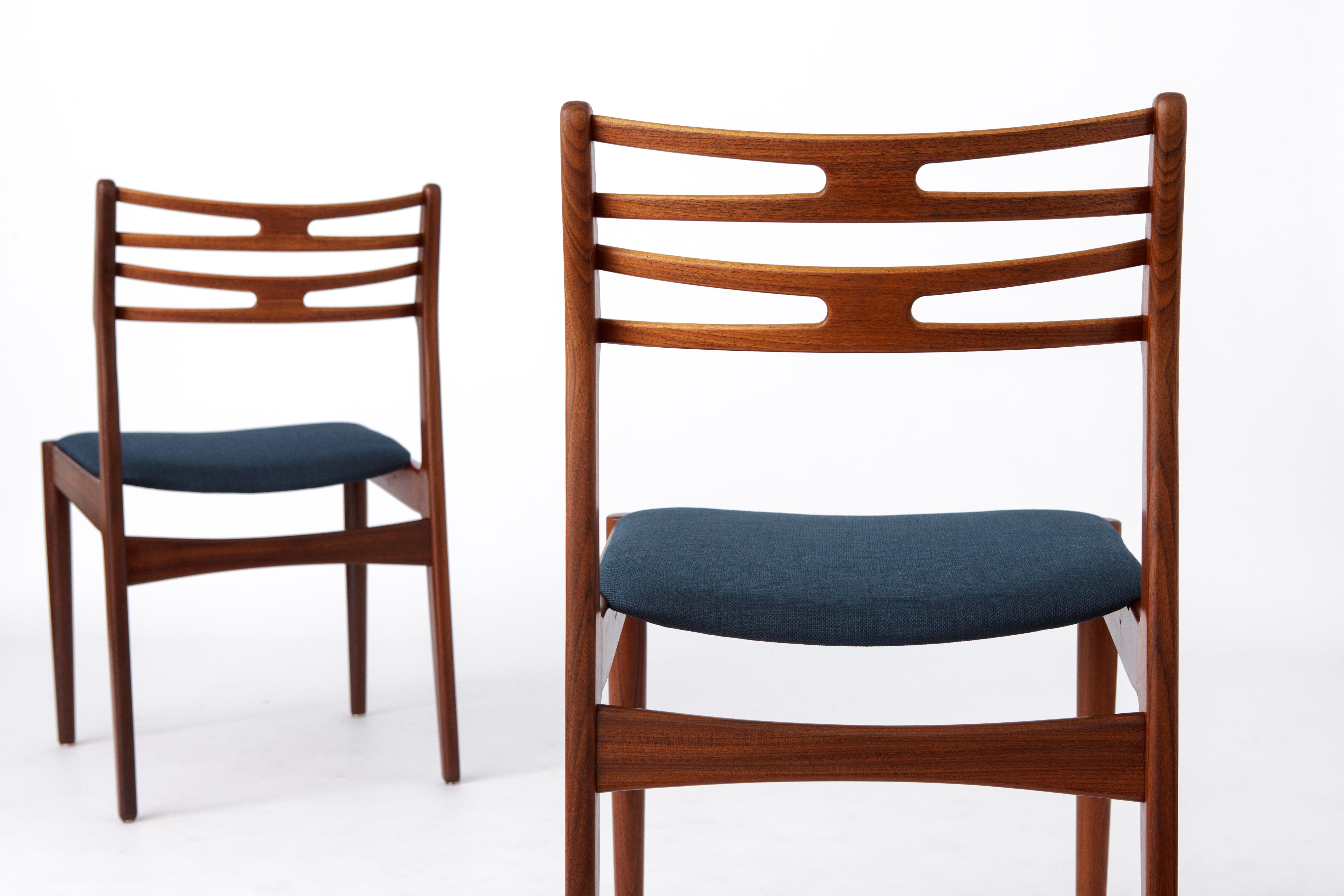 2 of 5 Johannes Andersen Vintage Chairs, 1960s, Teak, Vamo Møbelfabrik, Denmark In Good Condition For Sale In Hannover, DE