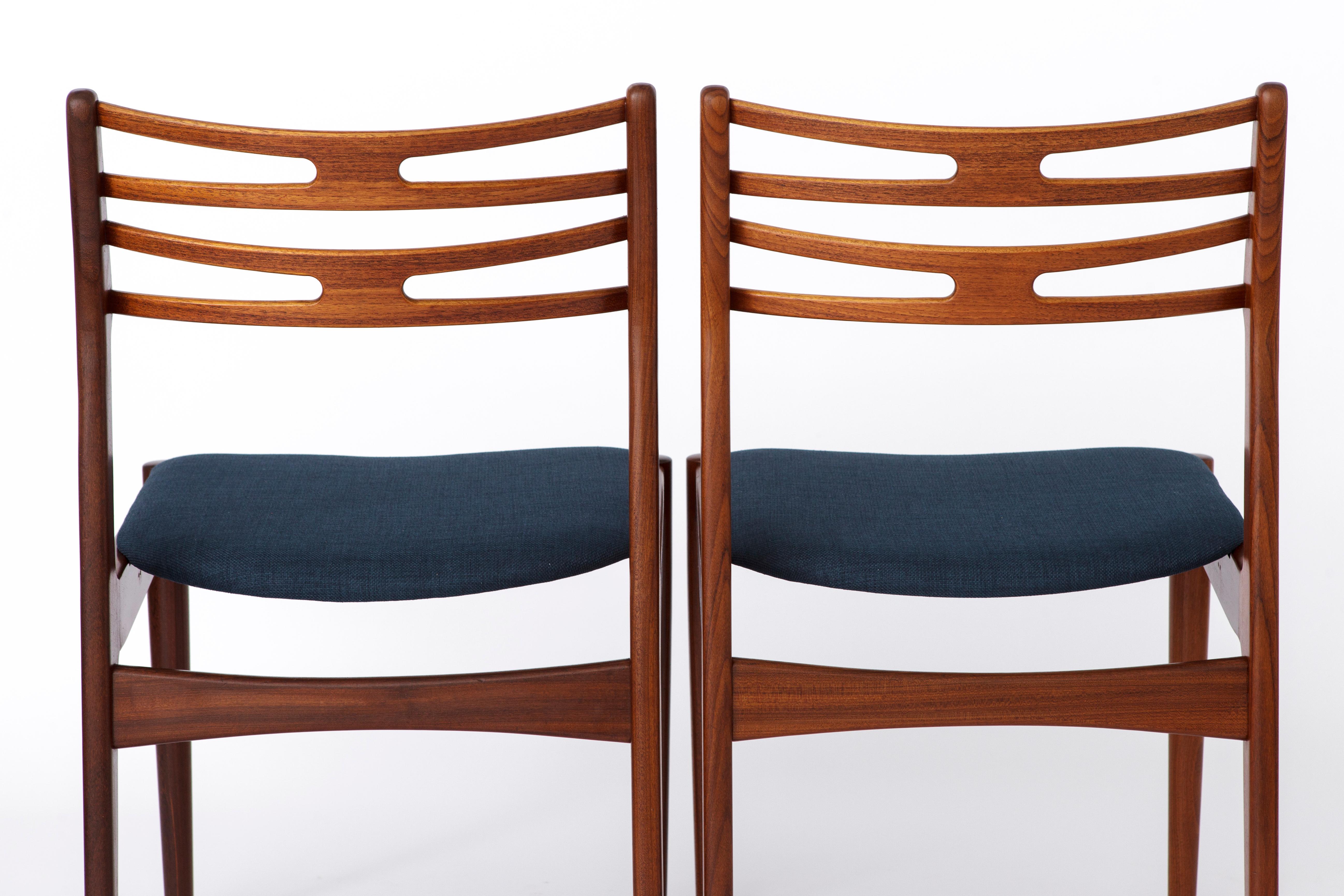 2 of 5 Johannes Andersen Vintage Chairs, 1960s, Teak, Vamo Møbelfabrik, Denmark For Sale 3