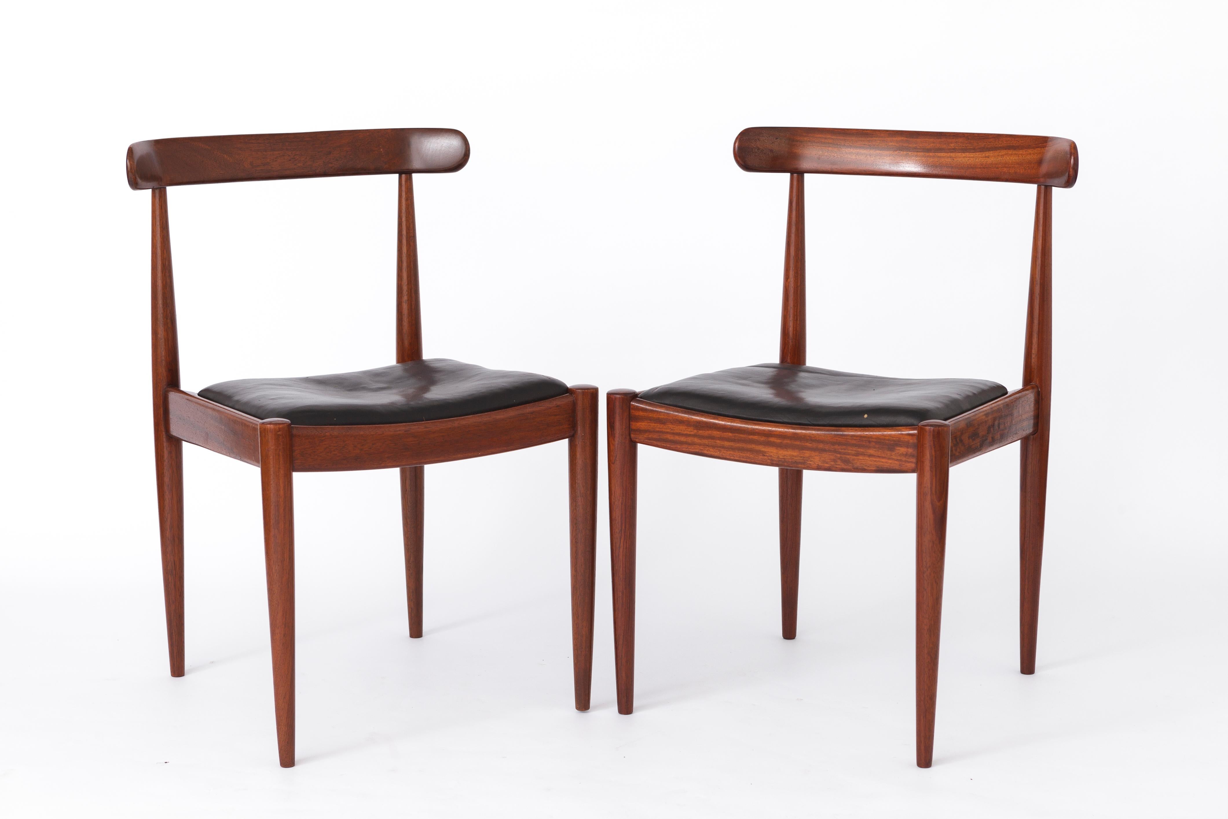 2 of totally a set of 6 rosewood chairs by Belgian designer Alfred Hendrickx for Belform. 
Modell: 500 from the 1960s. 
Displayed price is for a pair. Totally it's possible to purchase 2, 4 or 6 chairs. 

Sturdy rosewood chair frames. Refurbished