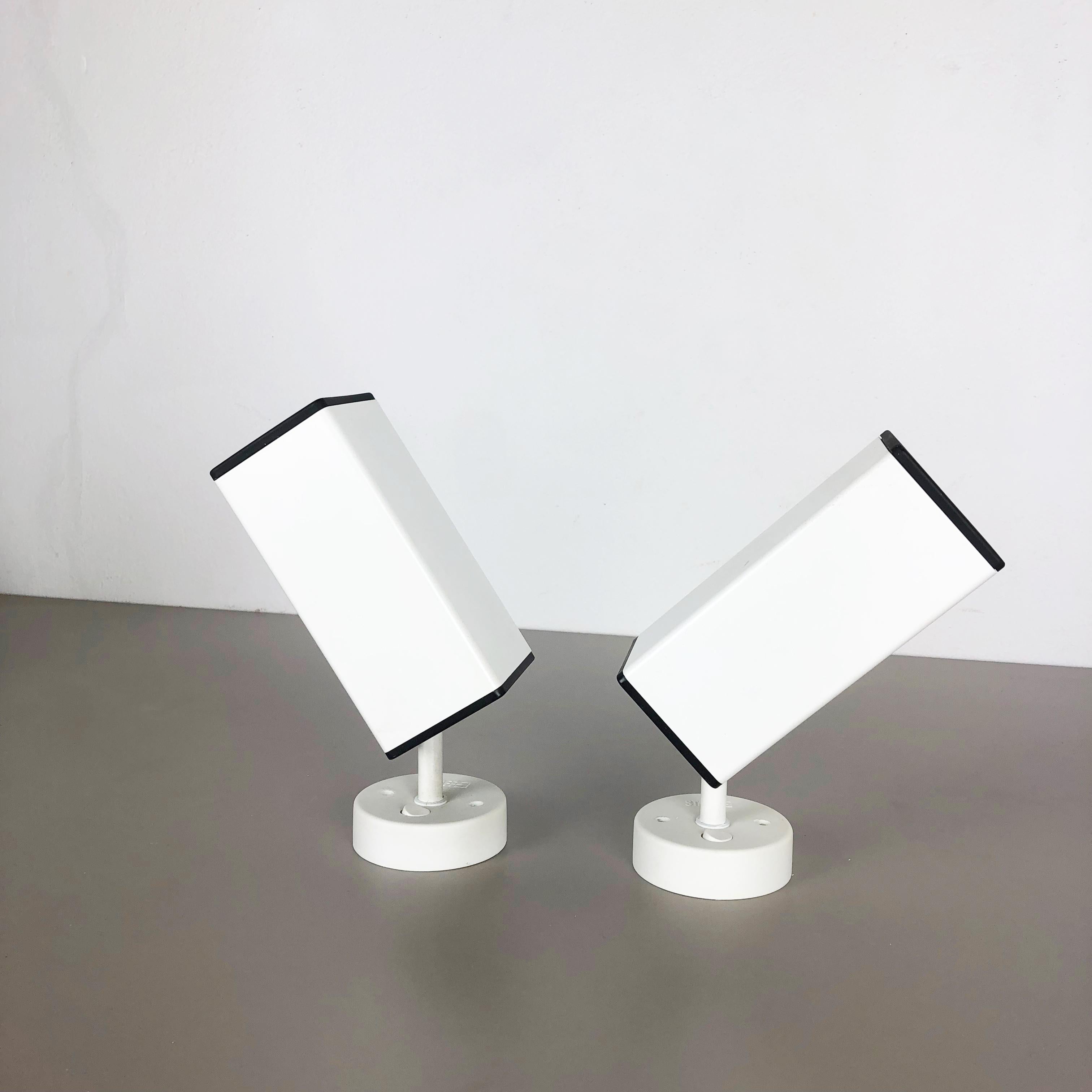 Set of 2 staff wall light white spot.

8 identical light are available, please get in contact if you want more than one set of 2.



Origin:

Made in Germany


Producer:

Staff lights, lemgo



Decade: 1970s



Rare 1970s Staff