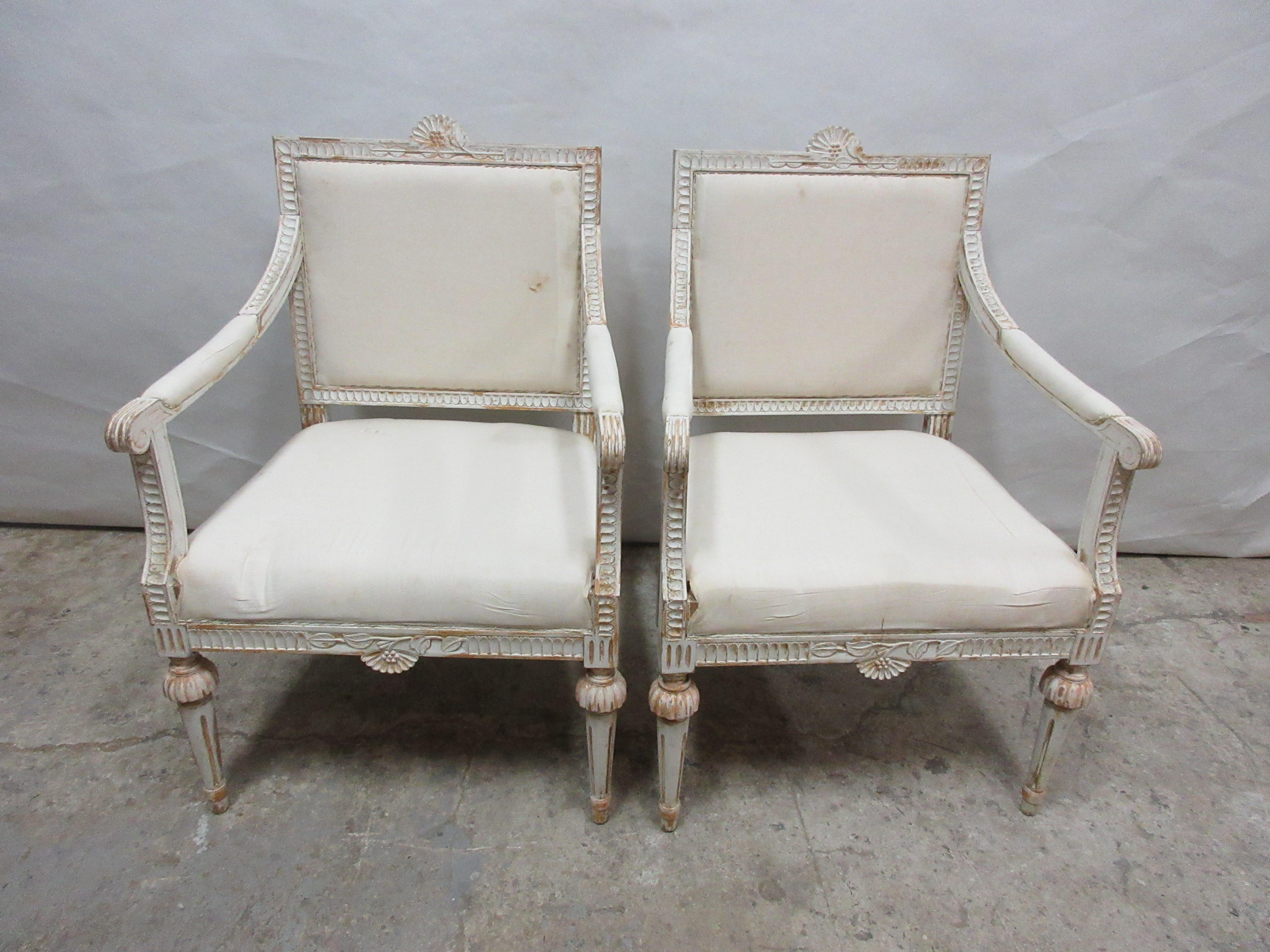 2 Original Painted Swedish Gustavian Armchairs In Good Condition In Hollywood, FL