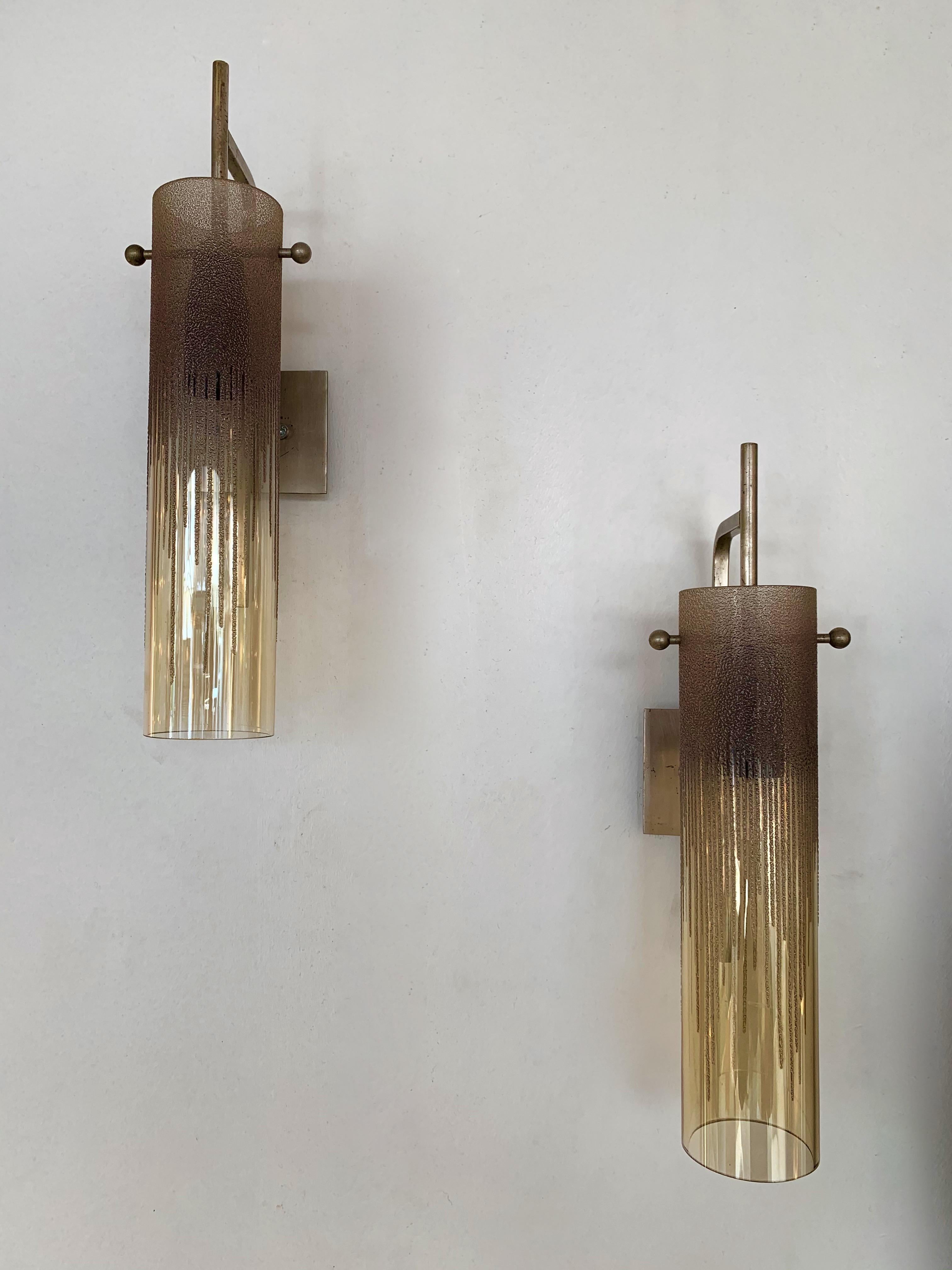 Pair of Sconces Acid Decor Glass and Silver Brass by Poliarte, Italy, 1970s In Good Condition In SAINT-OUEN, FR
