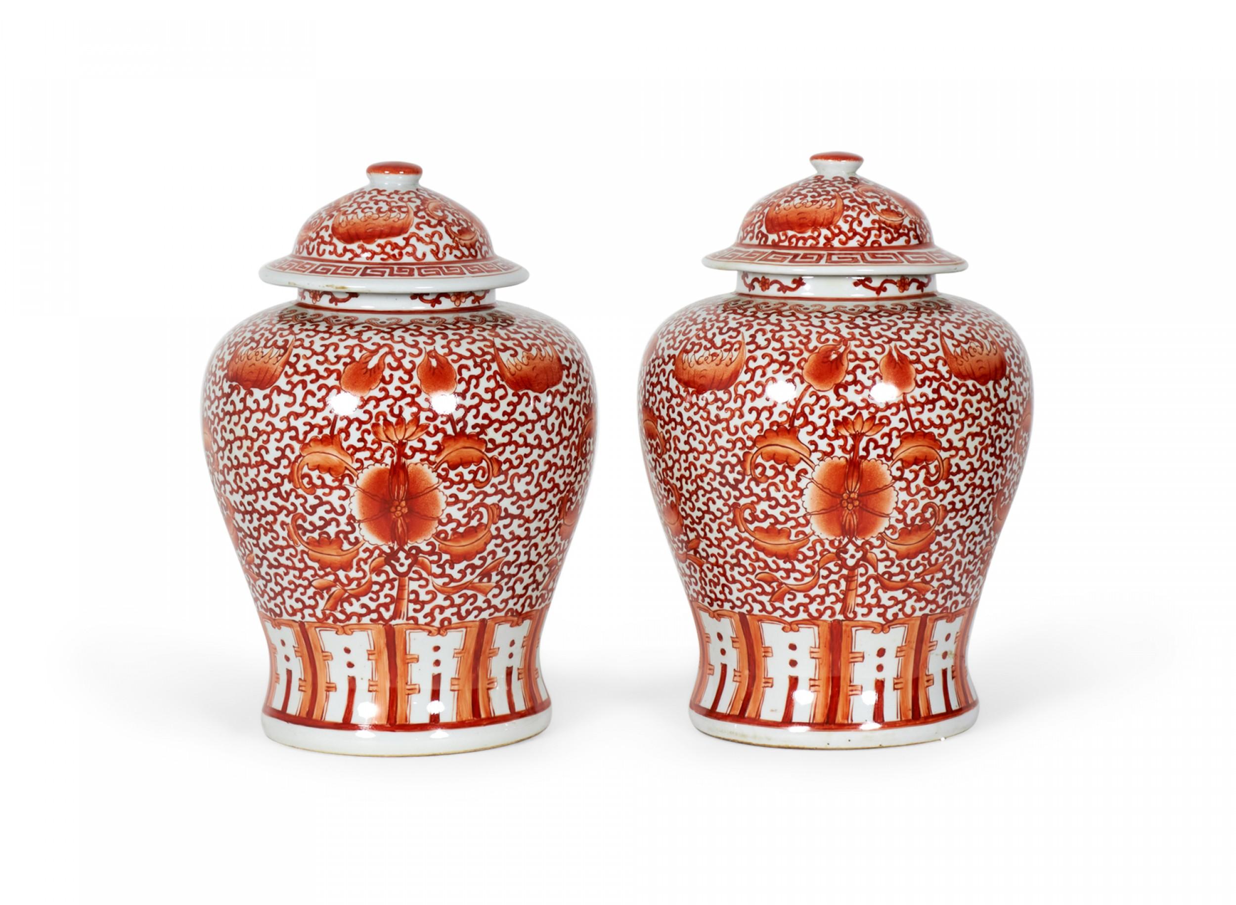 2 Pairs of Antique Chinese Orange and White Design Porcelain Ginger Jars In Good Condition For Sale In Queens, NY