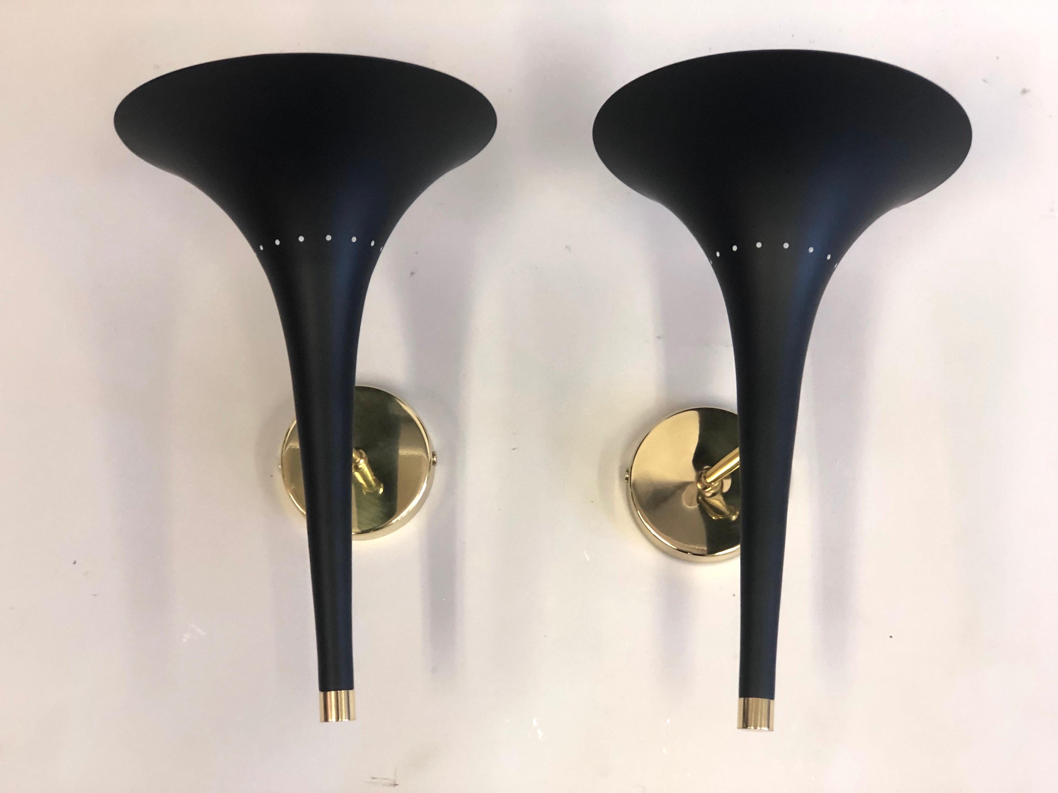 Enameled Pair of Italian Mid-Century Modern Sconces Attributed to Stilnovo For Sale