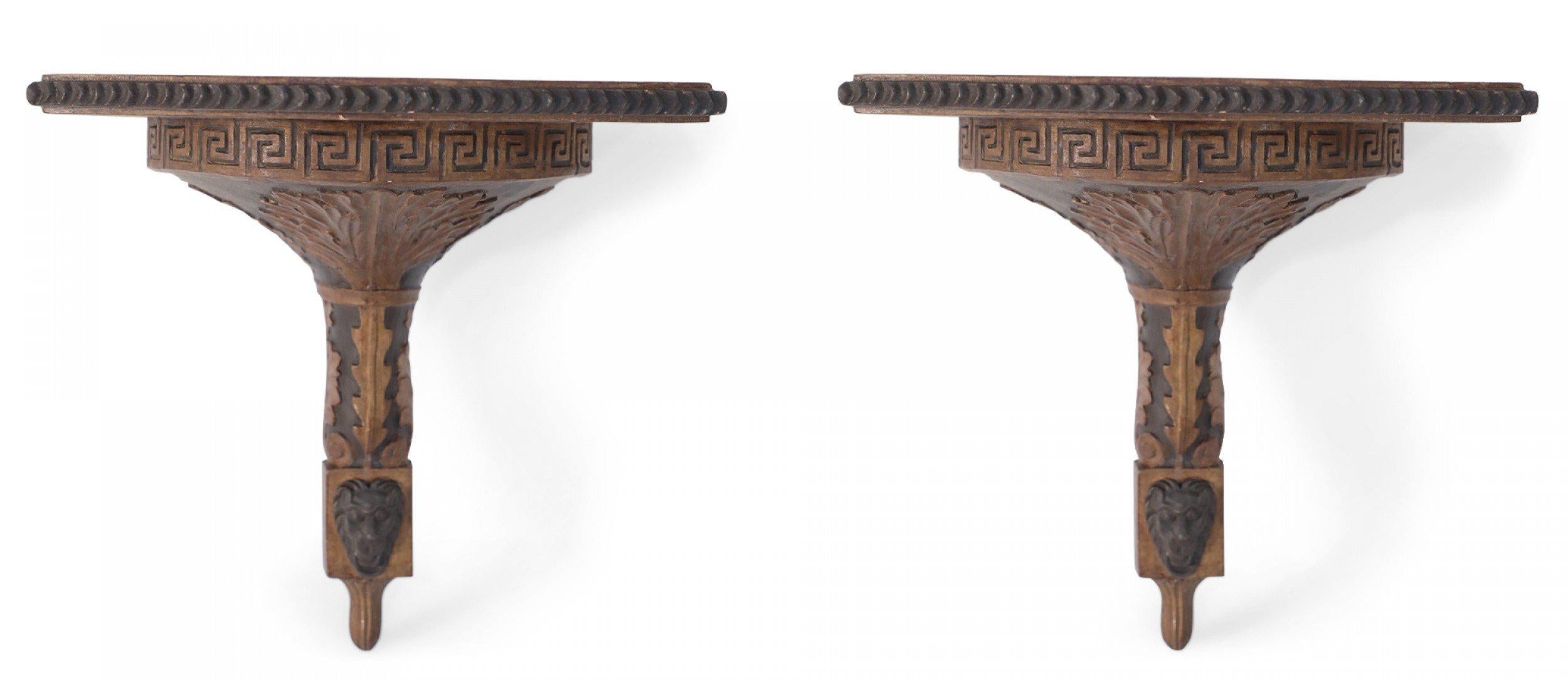 Holzpaar im neoklassischen Stil, geschnitzter griechischer Schlüssel und Akanthusblatt-Design, 2 Paare im Angebot 5