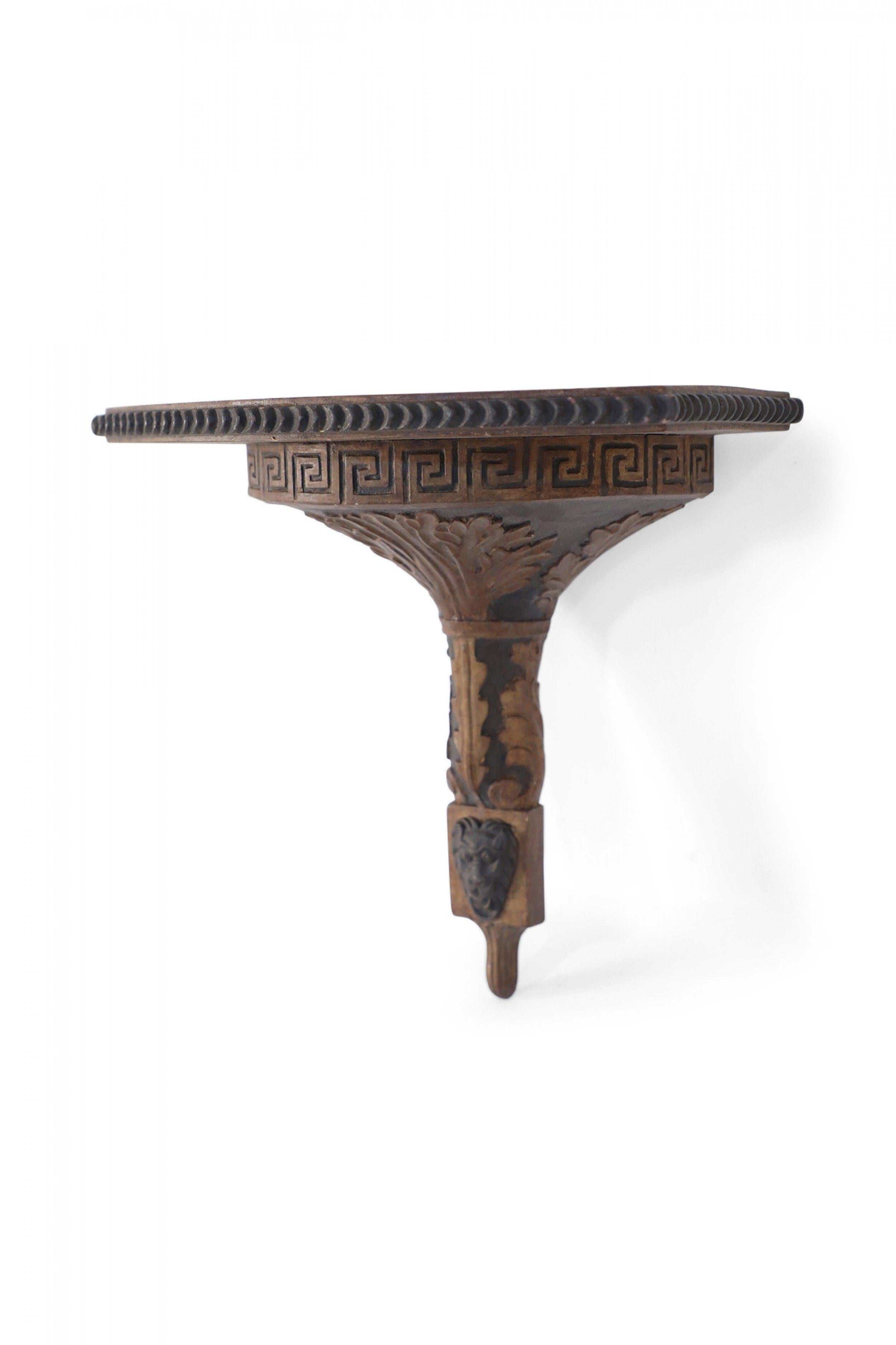 Holzpaar im neoklassischen Stil, geschnitzter griechischer Schlüssel und Akanthusblatt-Design, 2 Paare (Neoklassisch) im Angebot