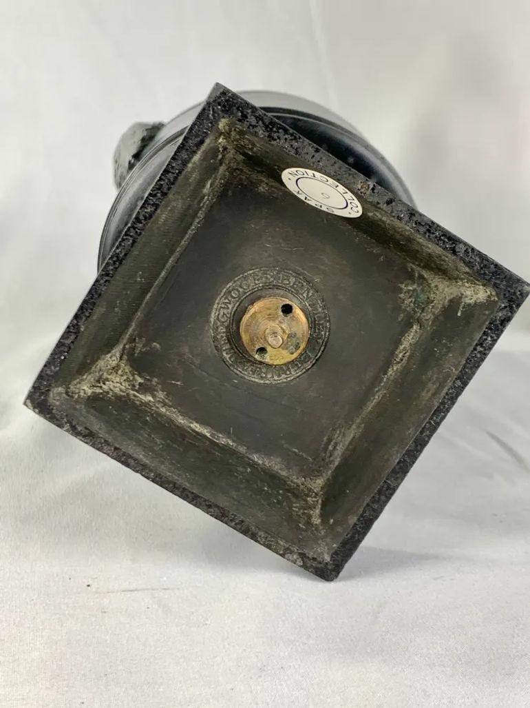 2 coppie di urne e cassette in basalto nero Wedgwood & Bentley del XVIII secolo in vendita 5