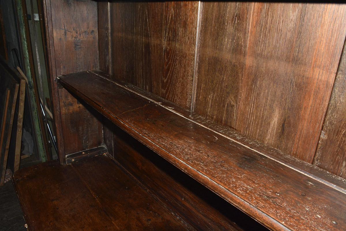 2 Part 19th Century Welsh Cupboard For Sale 2