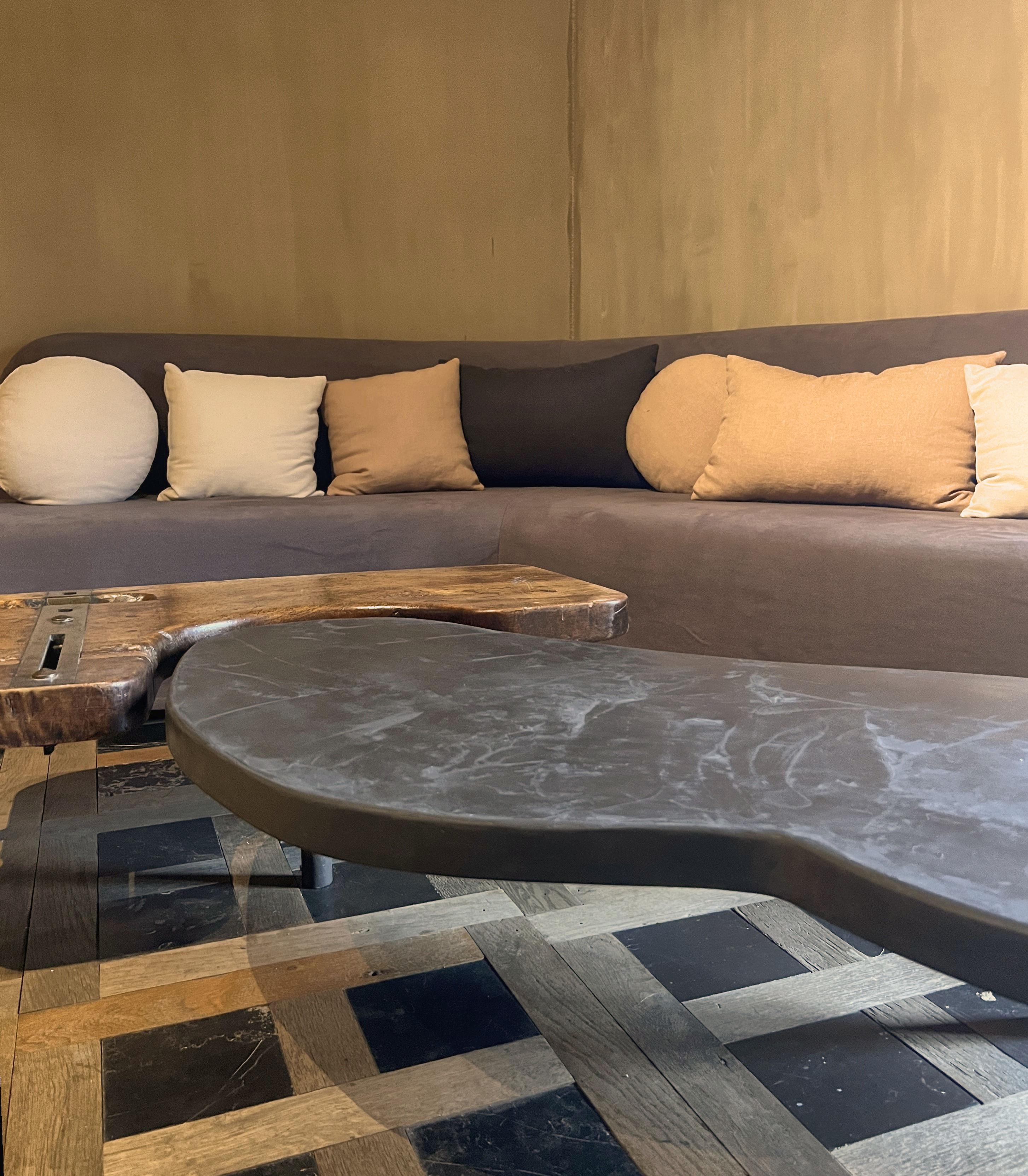XXIe siècle et contemporain Table basse en 2 parties, bois récupéré et plâtre marbré en vente