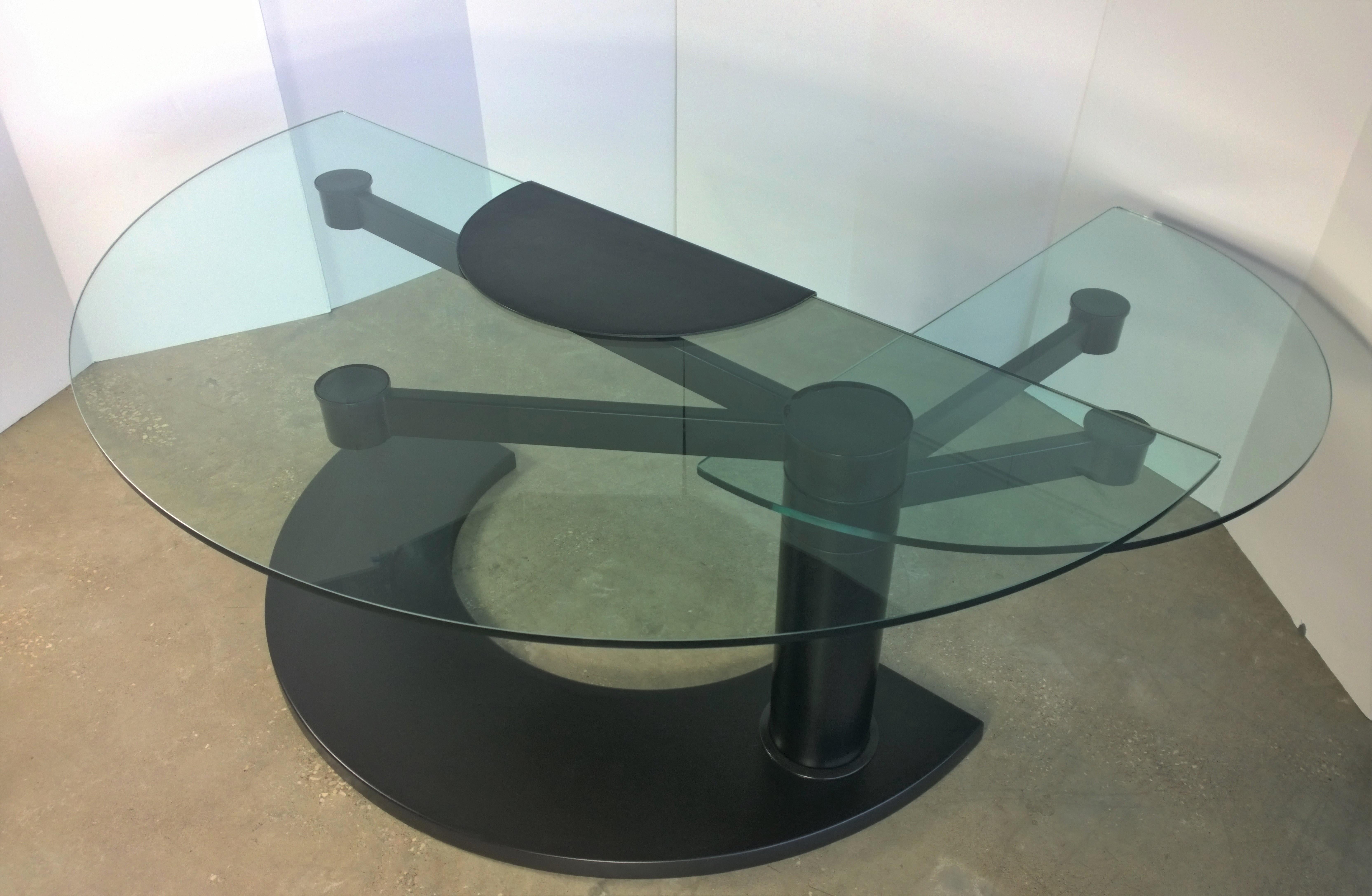 Late 20th Century 2 Part Glass and Black Metal Pace Arkitera Desk 450 Design Pierfranco Bagarotti