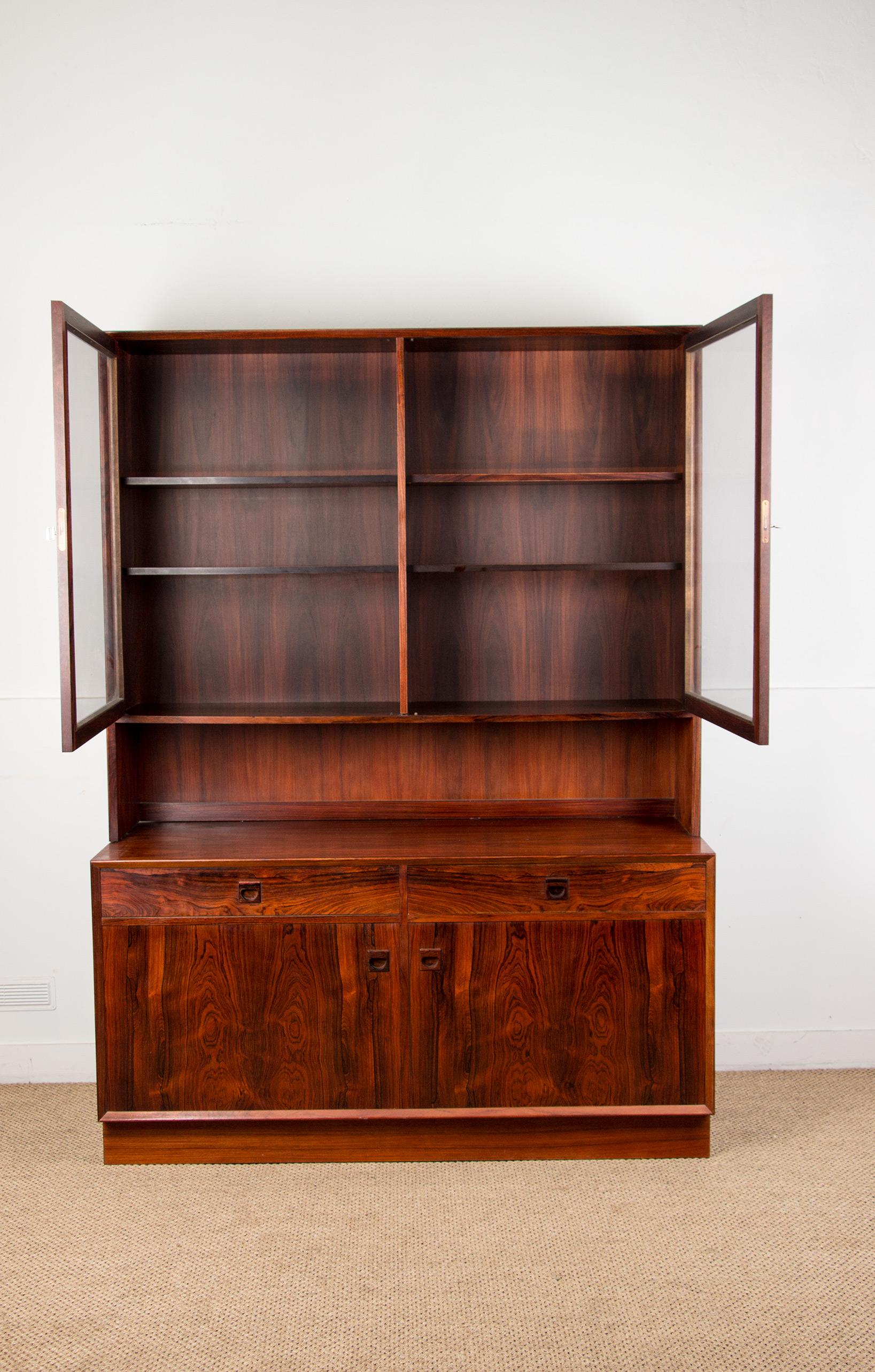 2 parts Danish Buffet, bookcase-showcase in Santos Rosewood by Erik Brouer 1960 In Excellent Condition For Sale In JOINVILLE-LE-PONT, FR