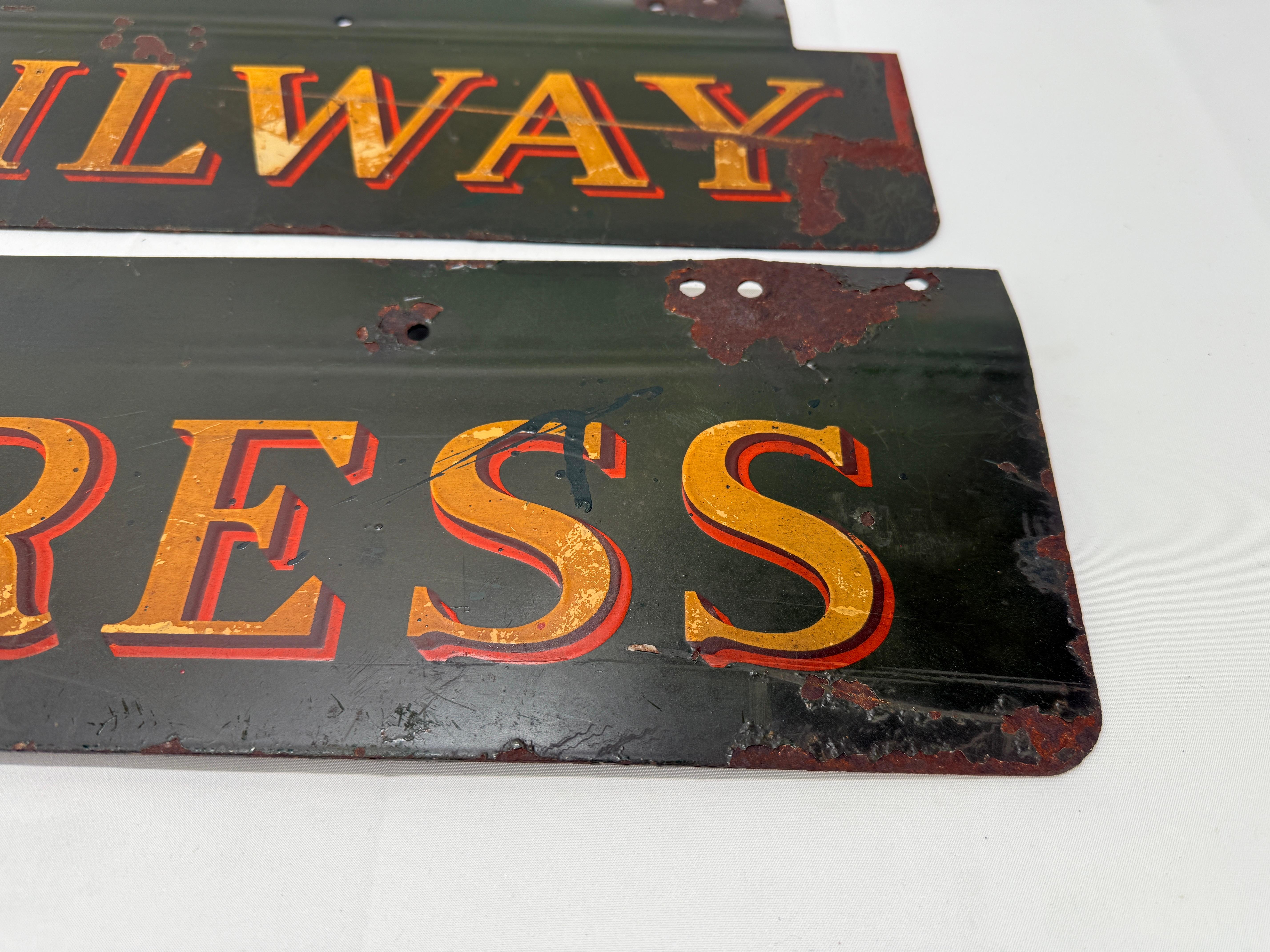 2 Teile, antike Original Porzellanschilden der Eisenbahn Express Agency im Zustand „Gut“ im Angebot in Atlanta, GA