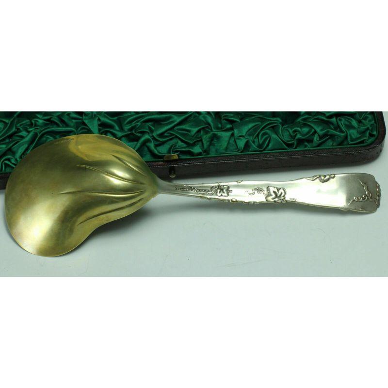 2 Pc Set Tiffany & Co. Sterling Silver Berry Server Spoons in Original Box c1923 For Sale 4