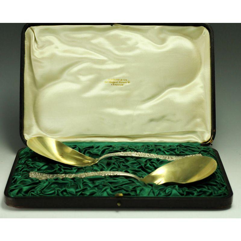 20th Century 2 Pc Set Tiffany & Co. Sterling Silver Berry Server Spoons in Original Box c1923 For Sale
