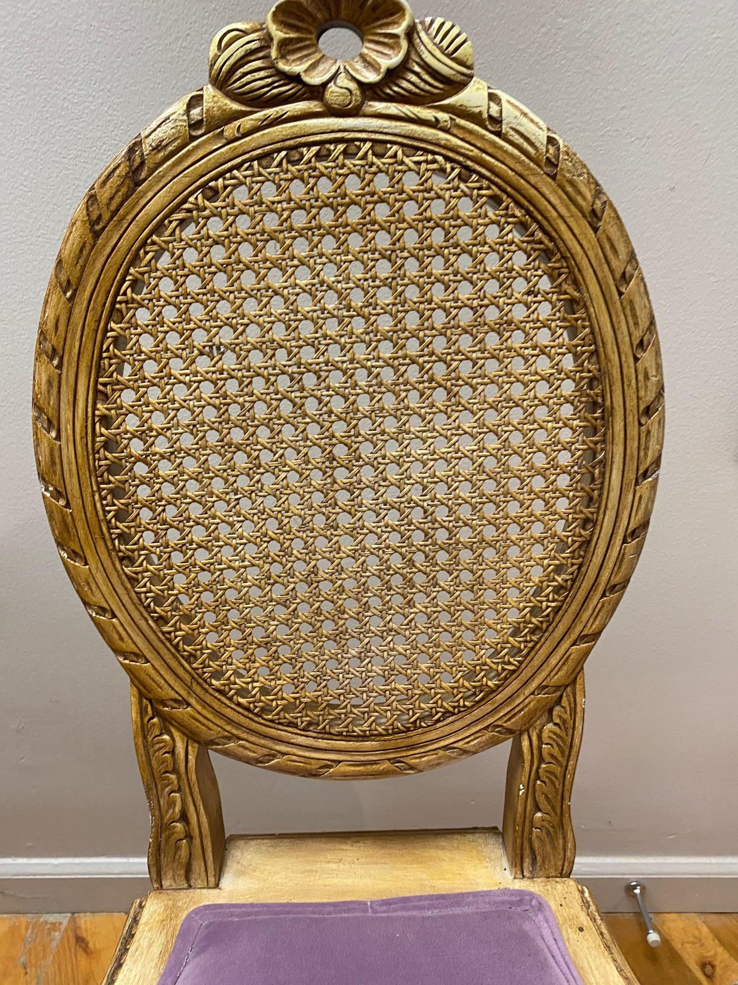 2-Piece Vintage Painted Vanity with Beveled Mirror and Chair 10