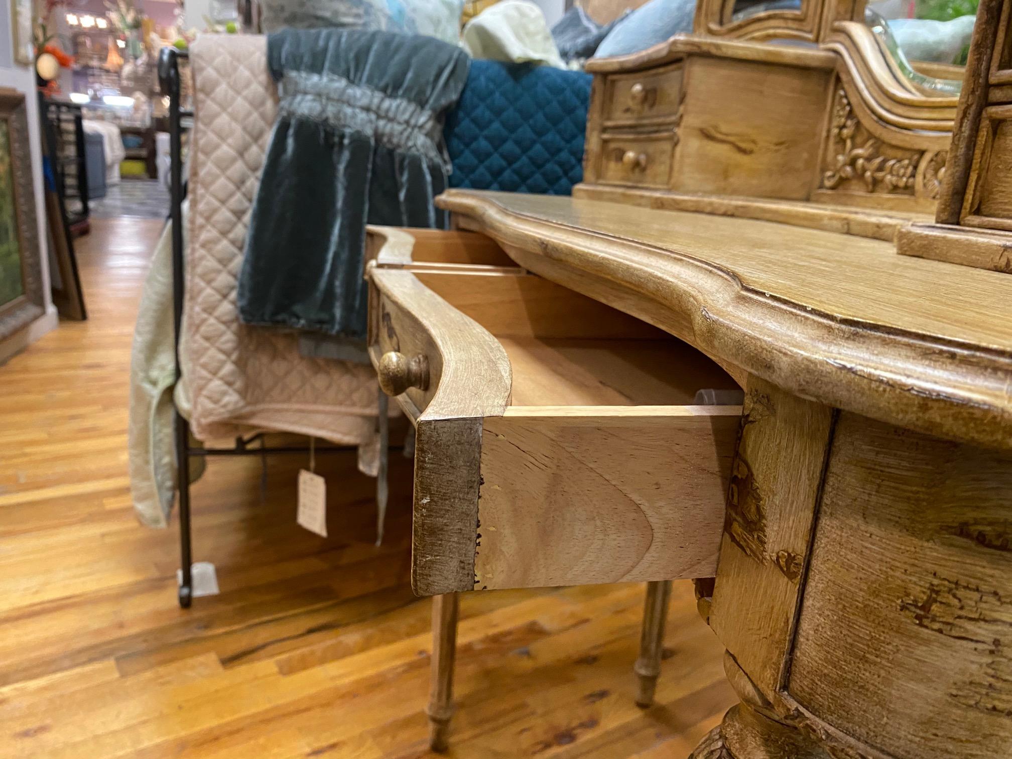 2-Piece Vintage Painted Vanity with Beveled Mirror and Chair In Good Condition In Livingston, NJ
