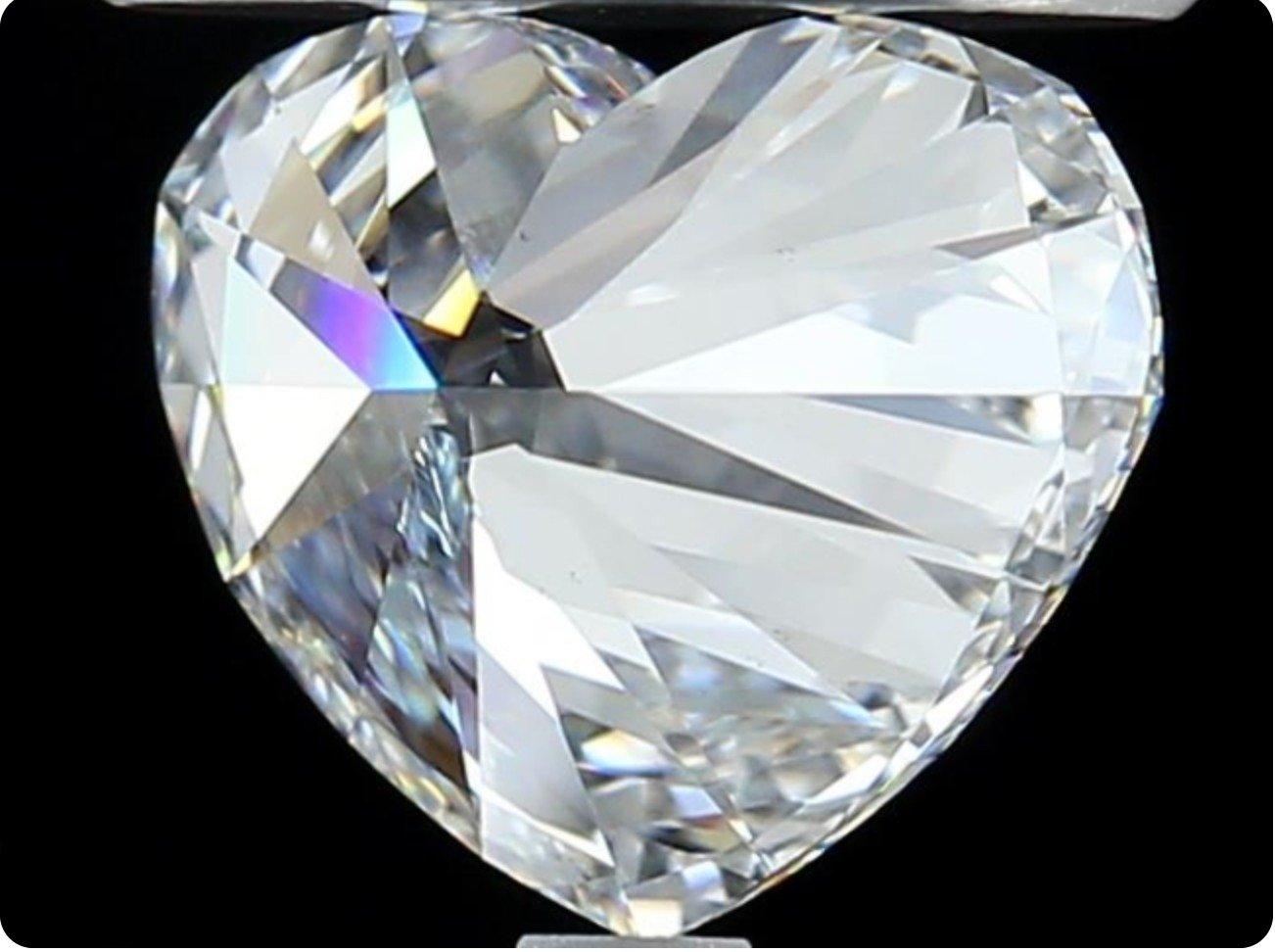 2 pcs Natural Diamonds - 0.60 ct - Heart - E, D (colourless) - SI1- GIA Cert For Sale 1