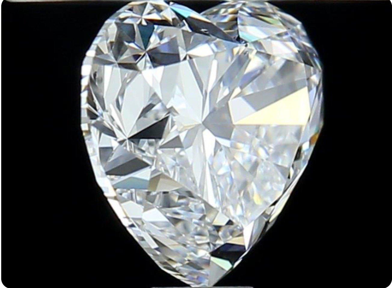 Heart Cut 2 Pcs Natural Diamonds, 0.60 Ct, Heart, F, SI1, GIA Certificate
