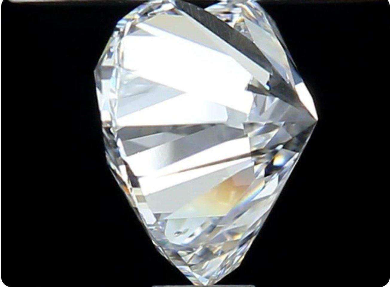 2 Pcs Natural Diamonds, 0.60 Ct, Heart, F, SI1, GIA Certificate In New Condition In רמת גן, IL